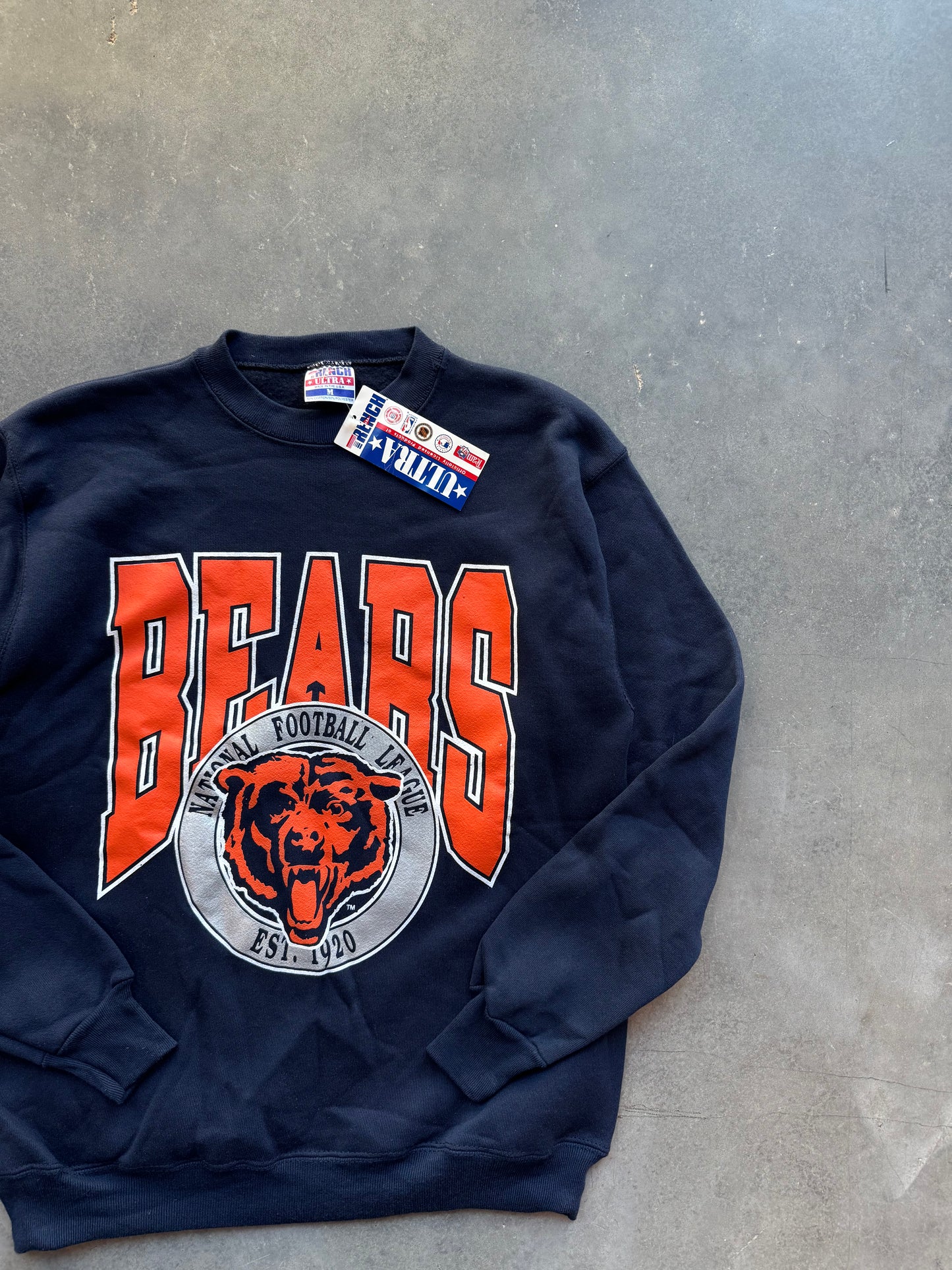 90’s Chicago Bears Vintage Trench Sportswear Big Arch Spellout NFL Crewneck - Deadstock (Medium)