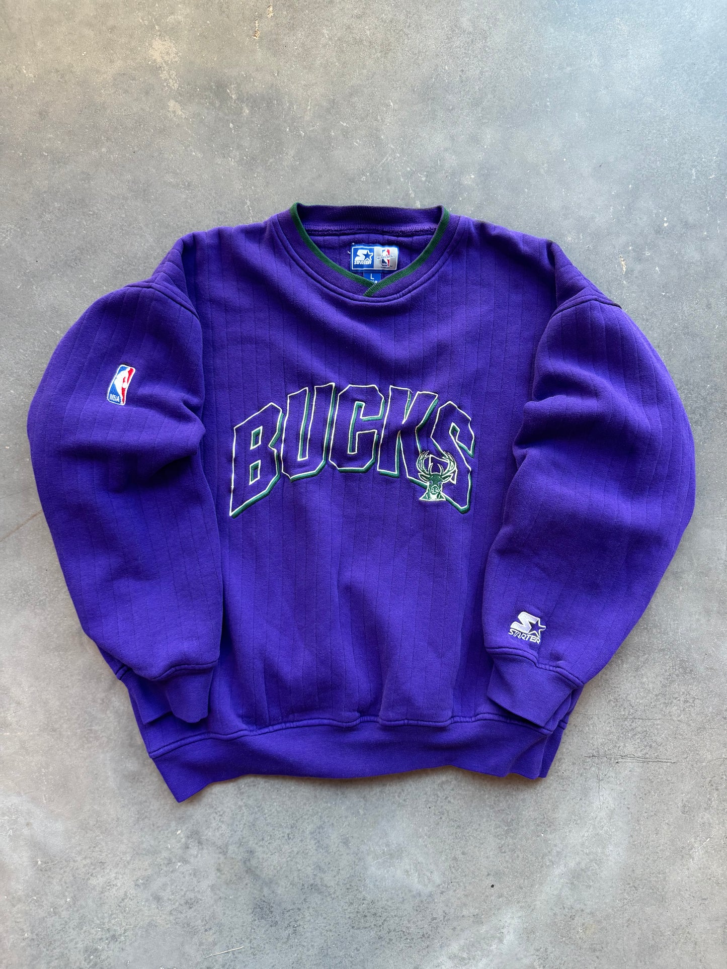 90’s Milwaukee Bucks Vintage Purple Starter Embroidered Striped NBA Crewneck (Large)