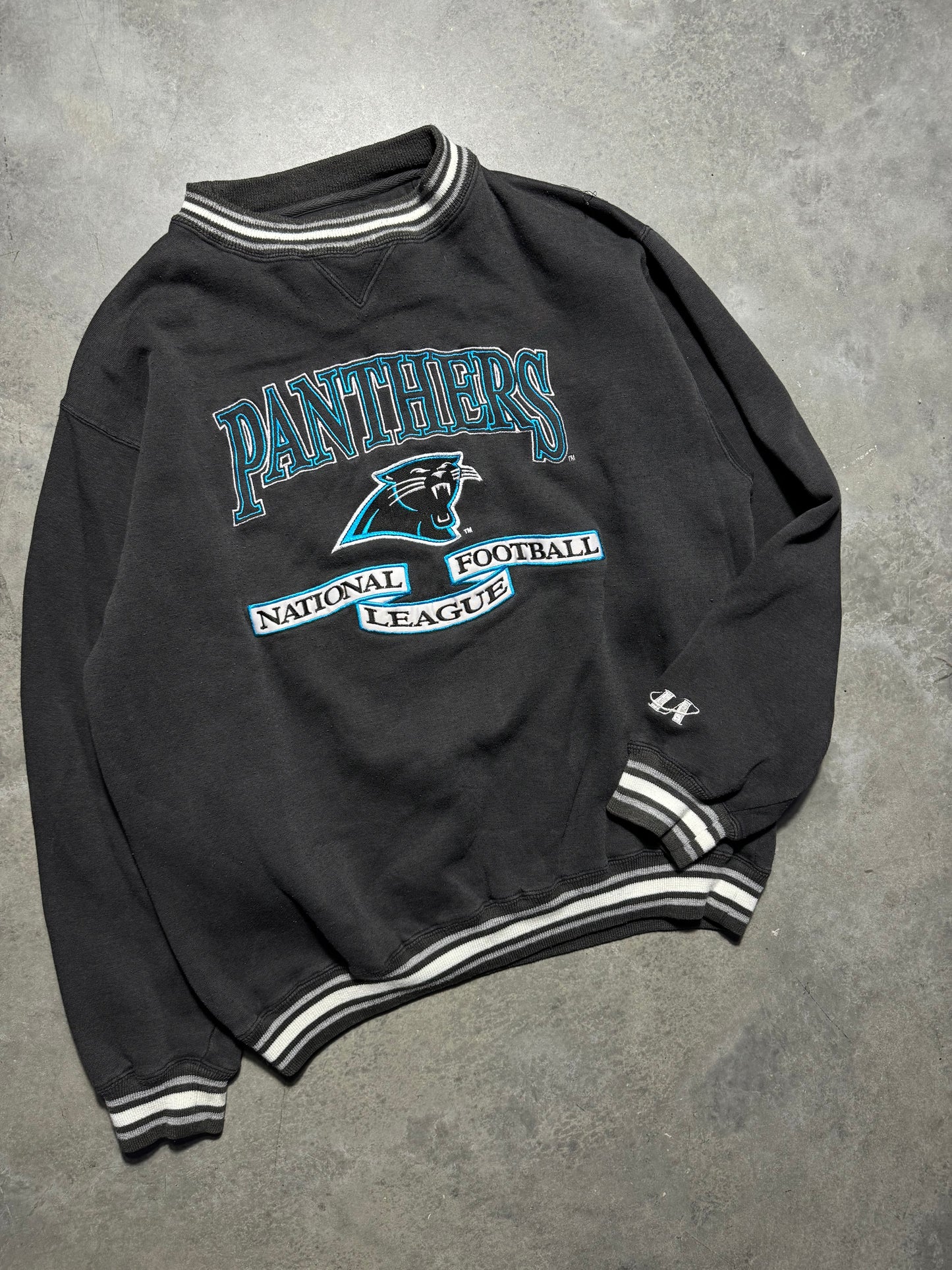 90’s Carolina Panthers Vintage Black Logo Athletic Embroidered Ribbed NFL Crewneck (Large)