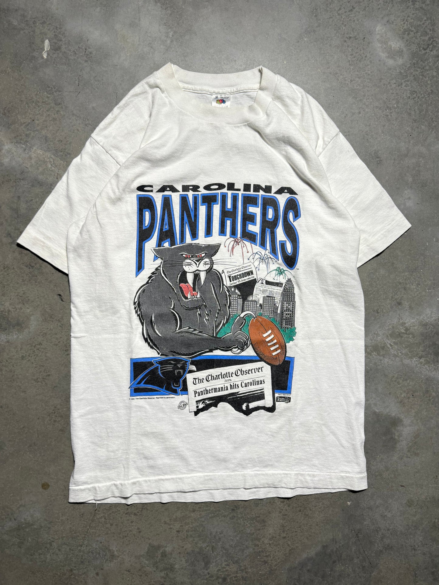 1993 Carolina Panthers “Panthermania Hits Carolinas” Franchise Announcement NFL Tee (Medium)