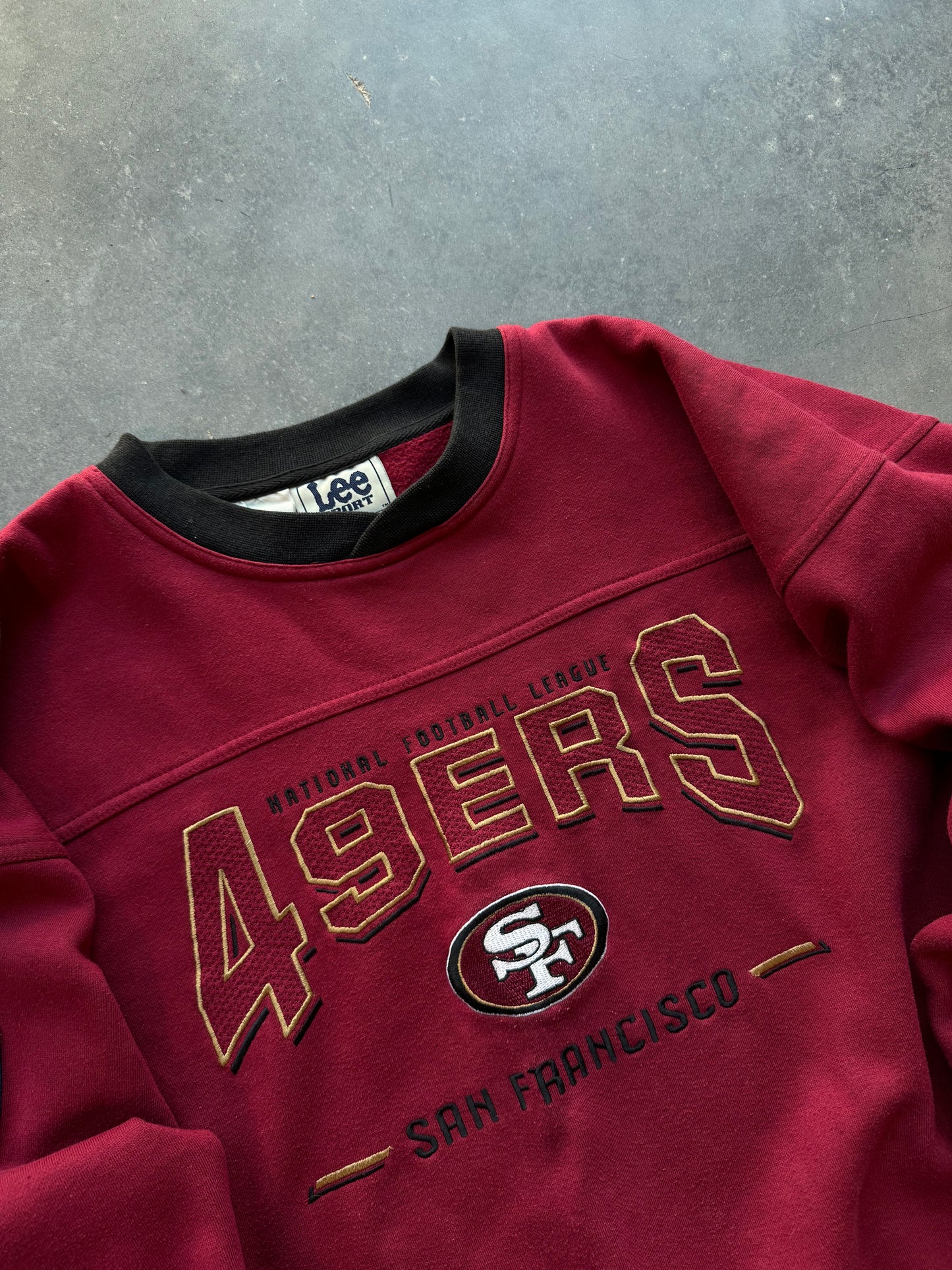 90’s San Francisco 49ers Vintage Lee Sport Maroon Heavyweight NFL Crewneck (Large)