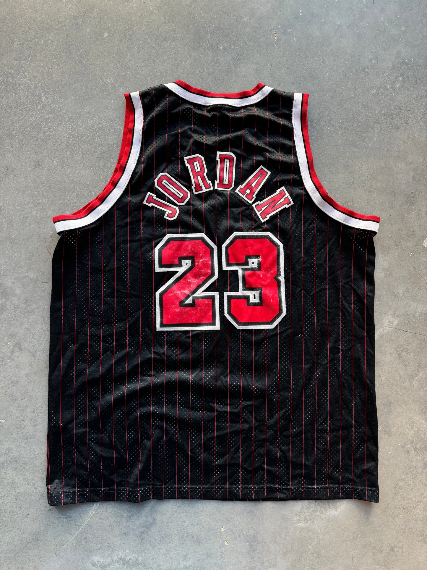 2003 Chicago Bulls Michael Jordan Vintage Nike Pinstriped Flight 84-03 Collection NBA Swingman Jersey (XXL)