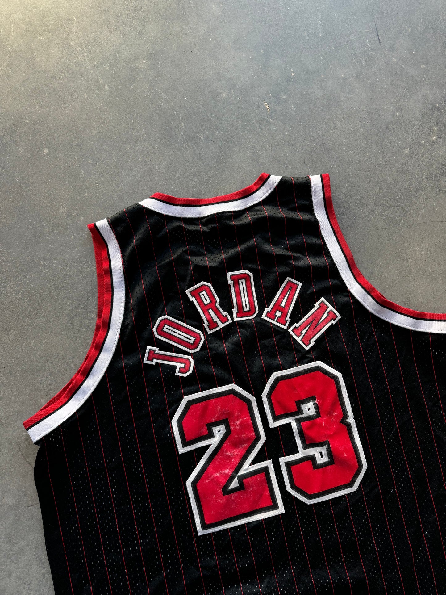 2003 Chicago Bulls Michael Jordan Vintage Nike Pinstriped Flight 84-03 Collection NBA Swingman Jersey (XXL)