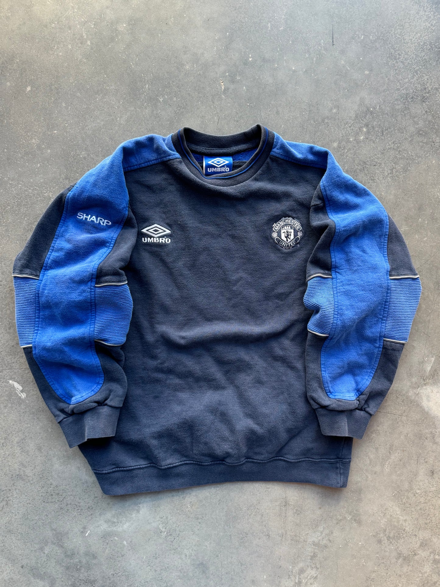 90’s Manchester United Vintage Umbro Embroidered Ribbed Soccer Crewneck (Medium)