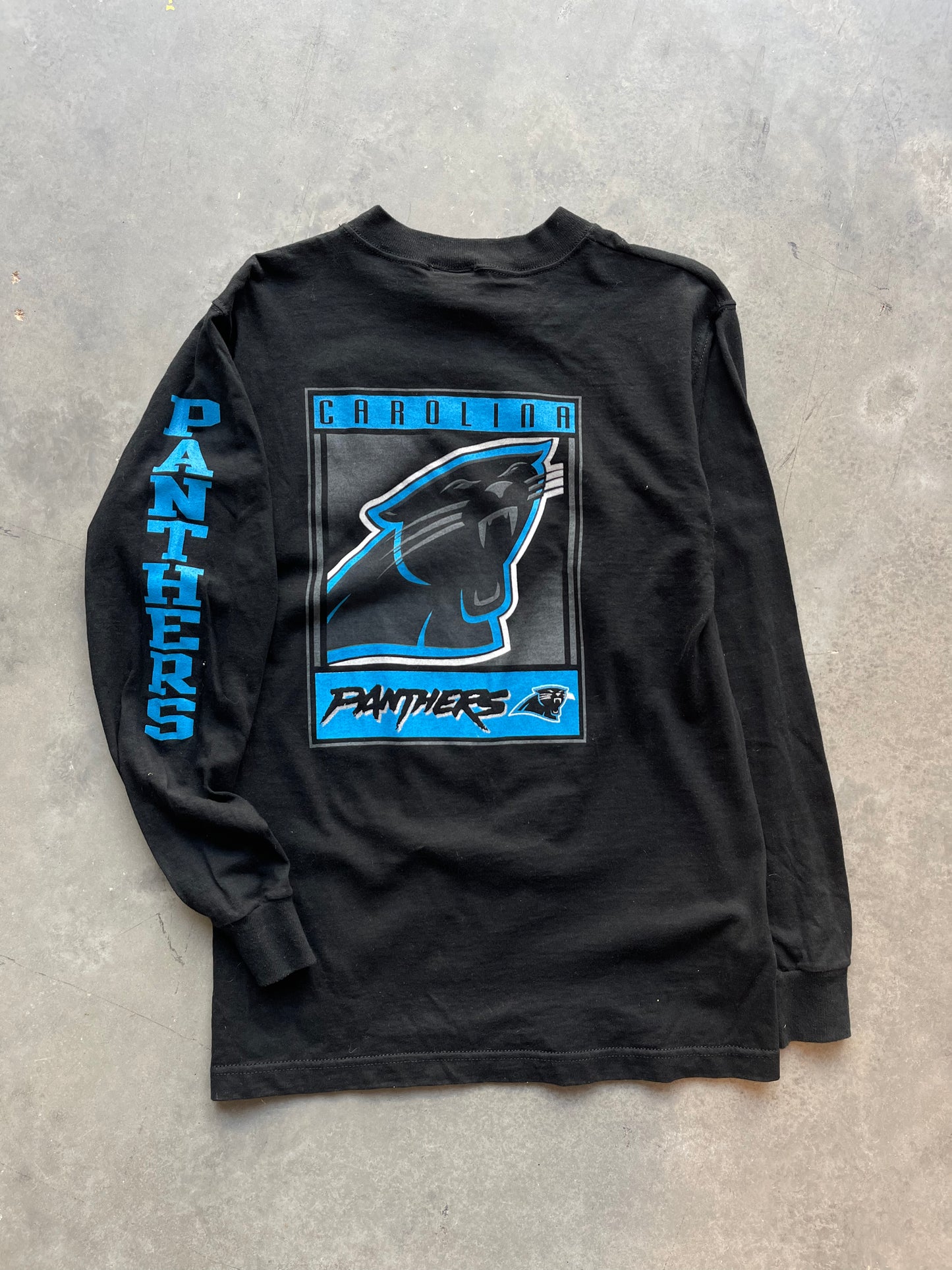 90’s Carolina Panthers Vintage Pro Player NFL Spellout Longsleeve Tee (Small)