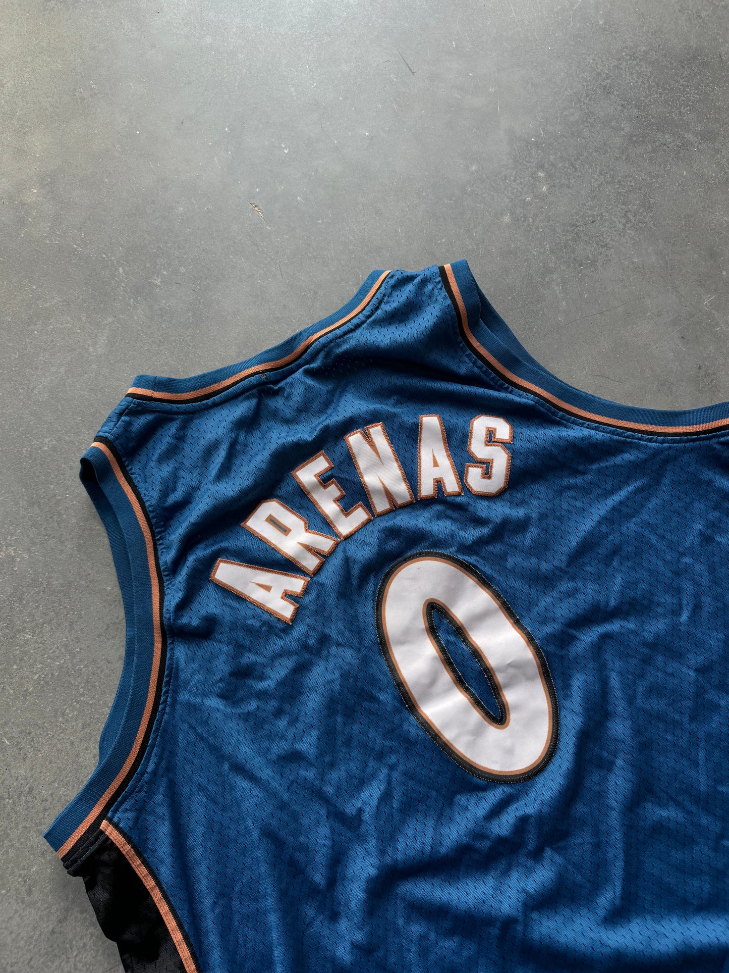 00’s Washington Wizards Gilbert Arenas Vintage Adidas Stitched NBA Swingman Jersey (XXL)