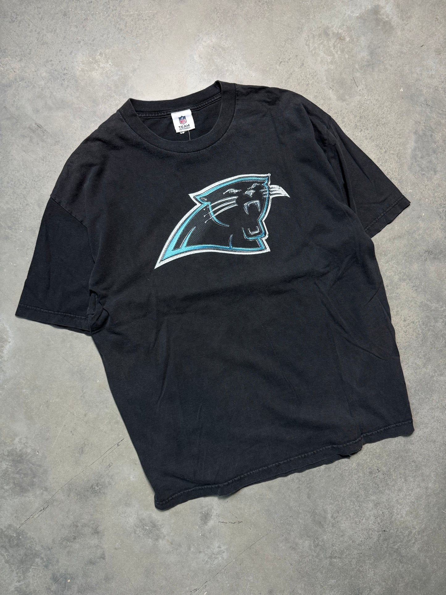 00’s Carolina Panthers Vintage Black Plain Logo Chrome NFL Tee (XL)
