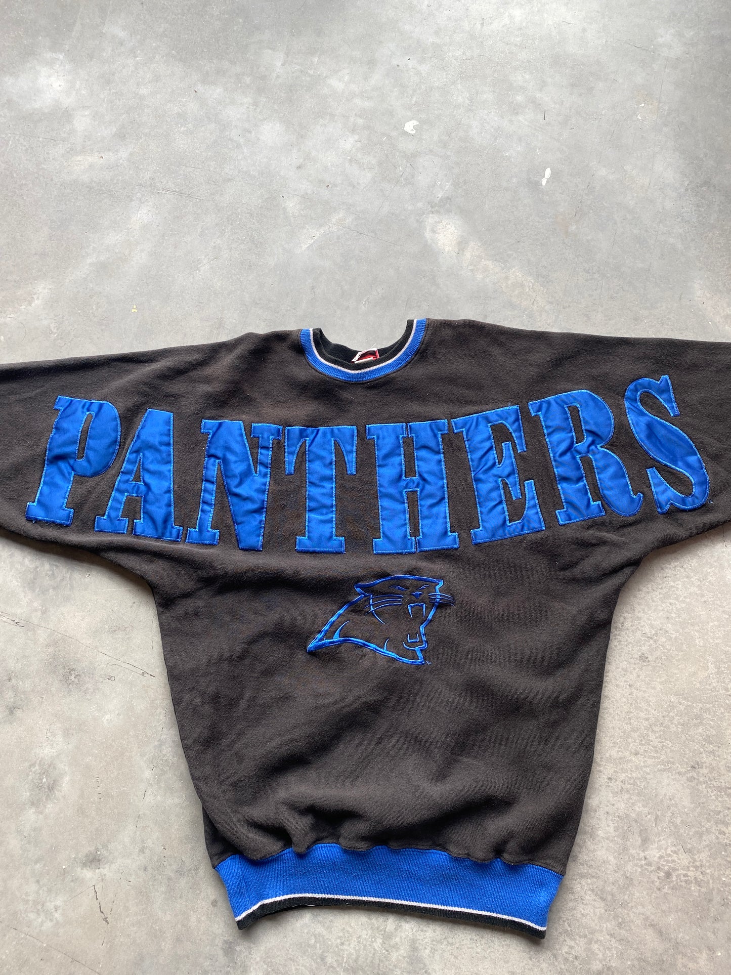 90’s Carolina Panthers Embroidered Spellout Vintage NFL Heavyweight Crewneck (Large)