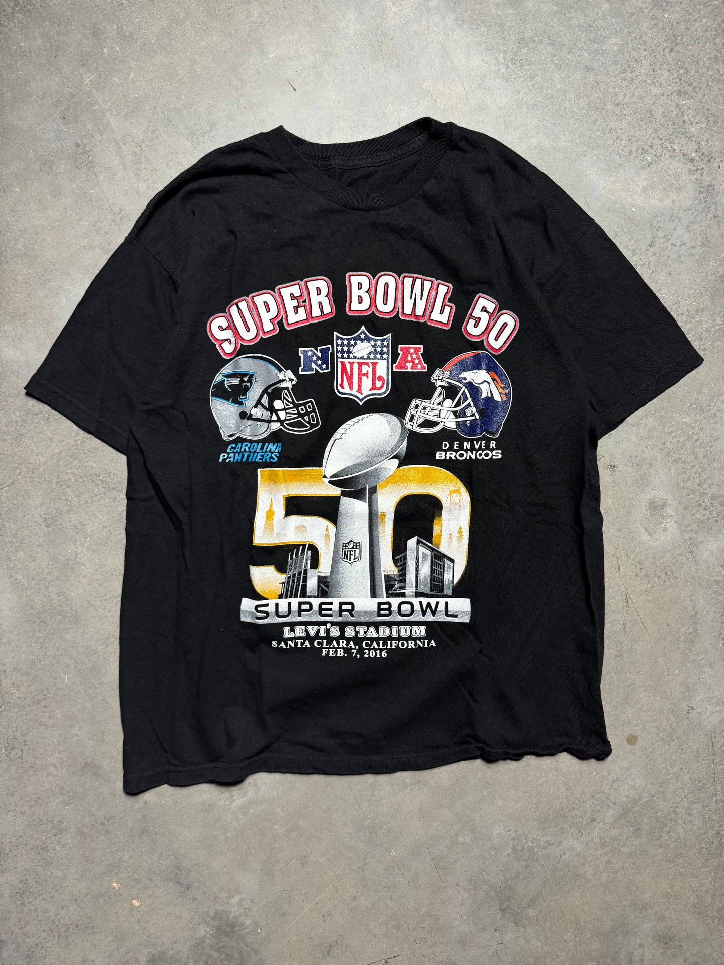 2016 Carolina Panthers vs. Denver Broncos Super Bowl 50 NFL Team Rosters Tee (Large)