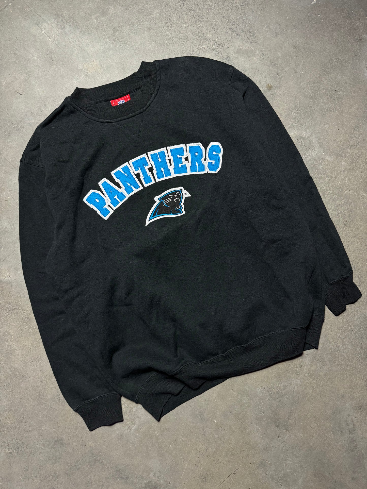00’s Carolina Panthers Vintage Black Embroidered Arch Spellout NFL Crewneck (Large)