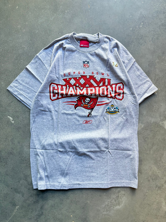 2003 Tampa Bay Buccaneers Super Bowl XXXVII Champions Vintage Reebok NFL Tee - Deadstock (Medium)