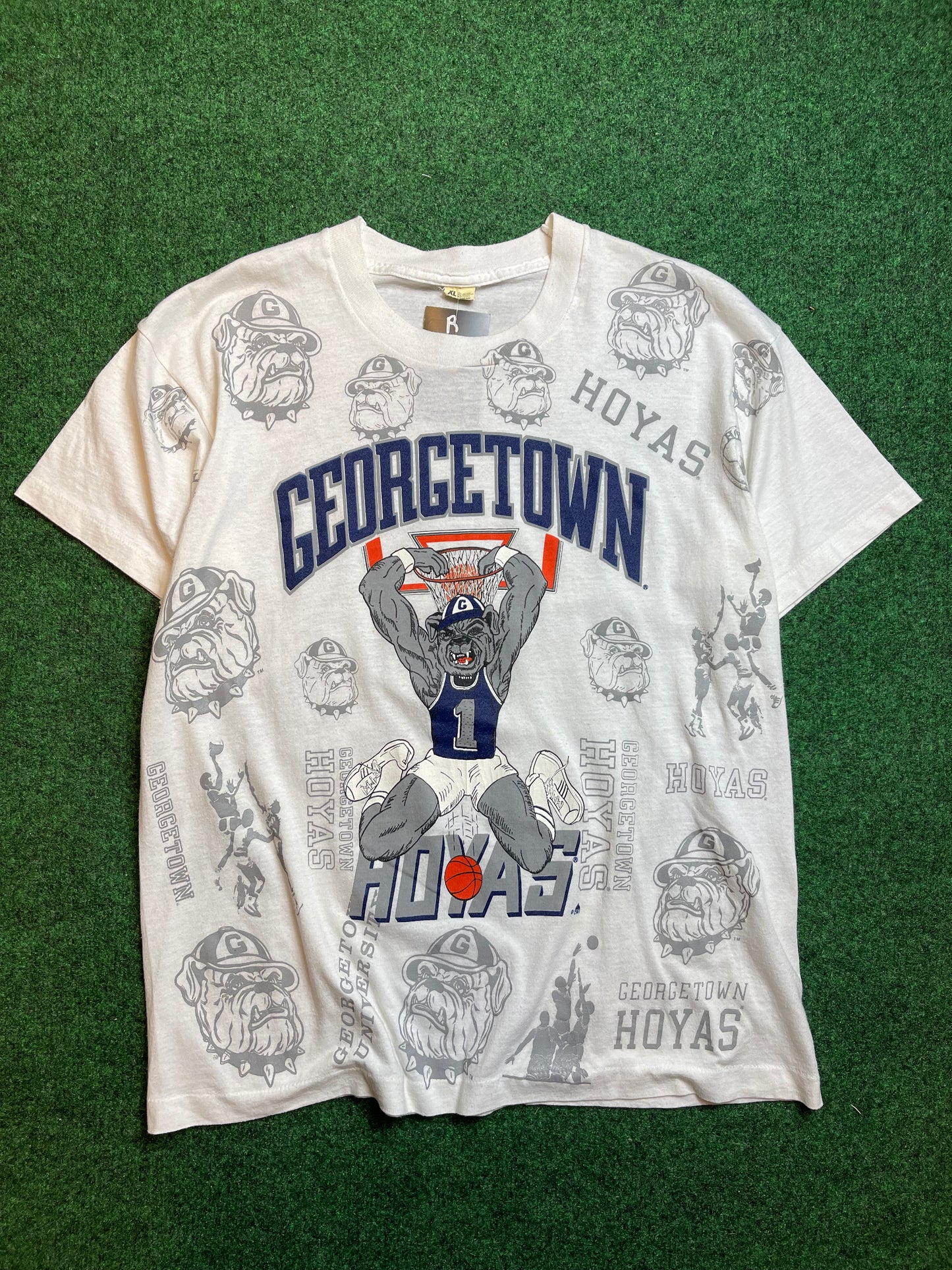 90’s Georgetown Hoyas Vintage College Basketball All Over Print Tee (Large)