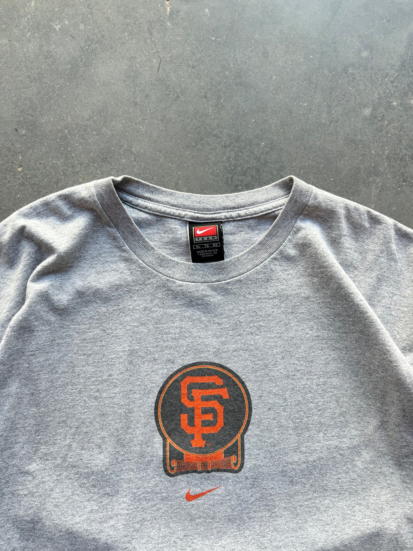 2002 San Francisco Giants Vintage Nike Mini Swoosh MLB Baseball Tee (XL)