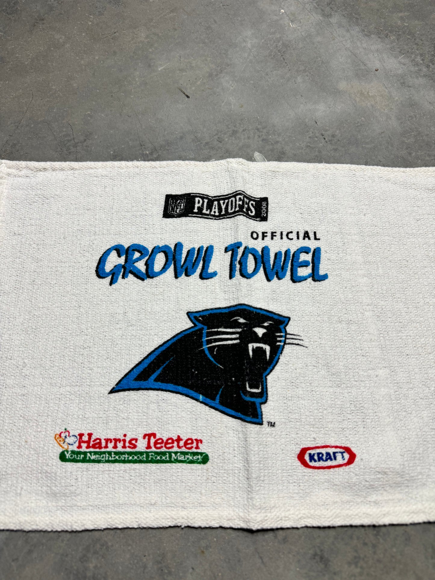 2008 Carolina Panthers x Harris Teeter Vintage Growl Towel White NFL Playoffs Display