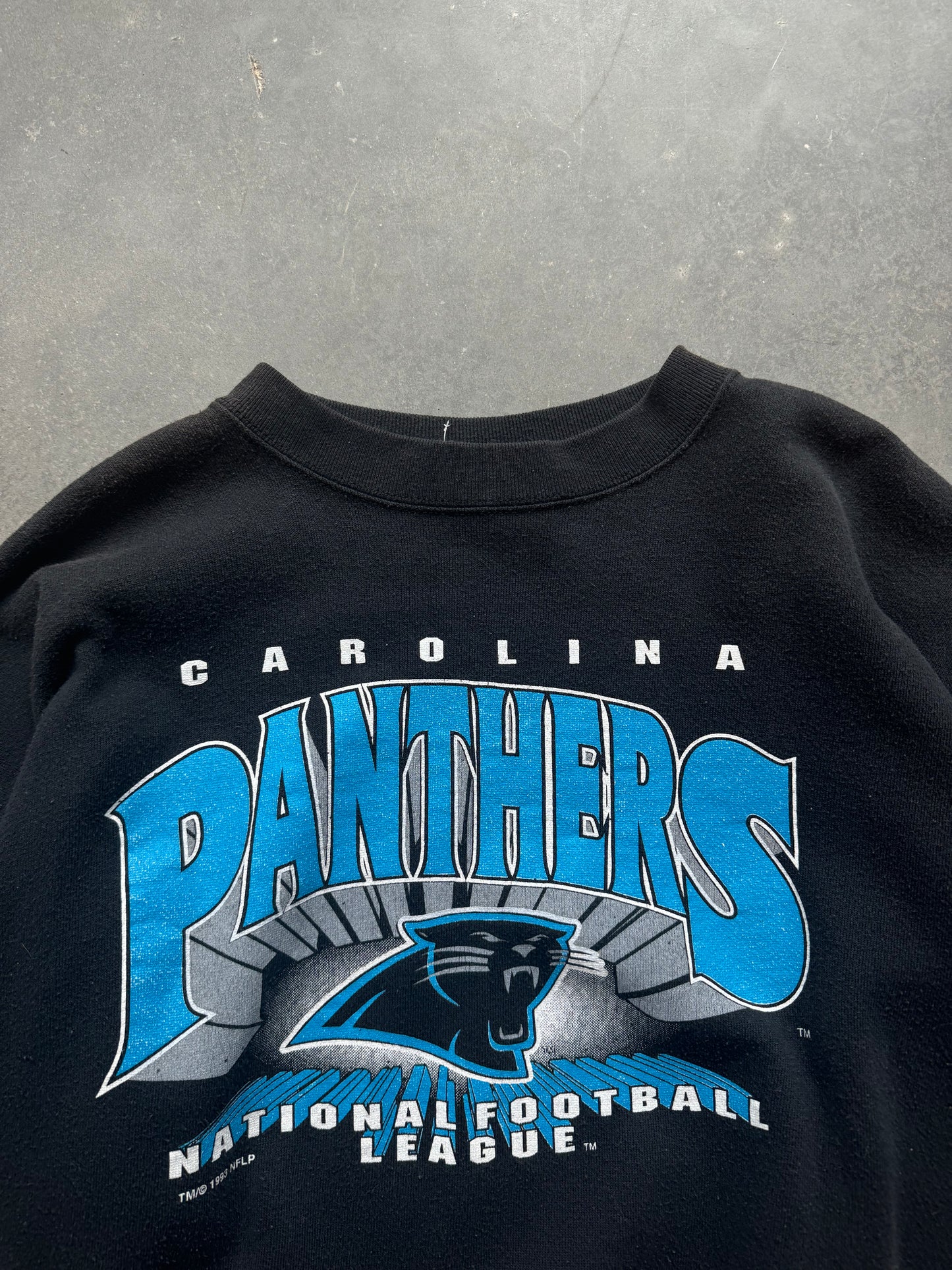 1993 Carolina Panthers Vintage Block Letter Spellout Burst Graphic NFL Crewneck (XL)