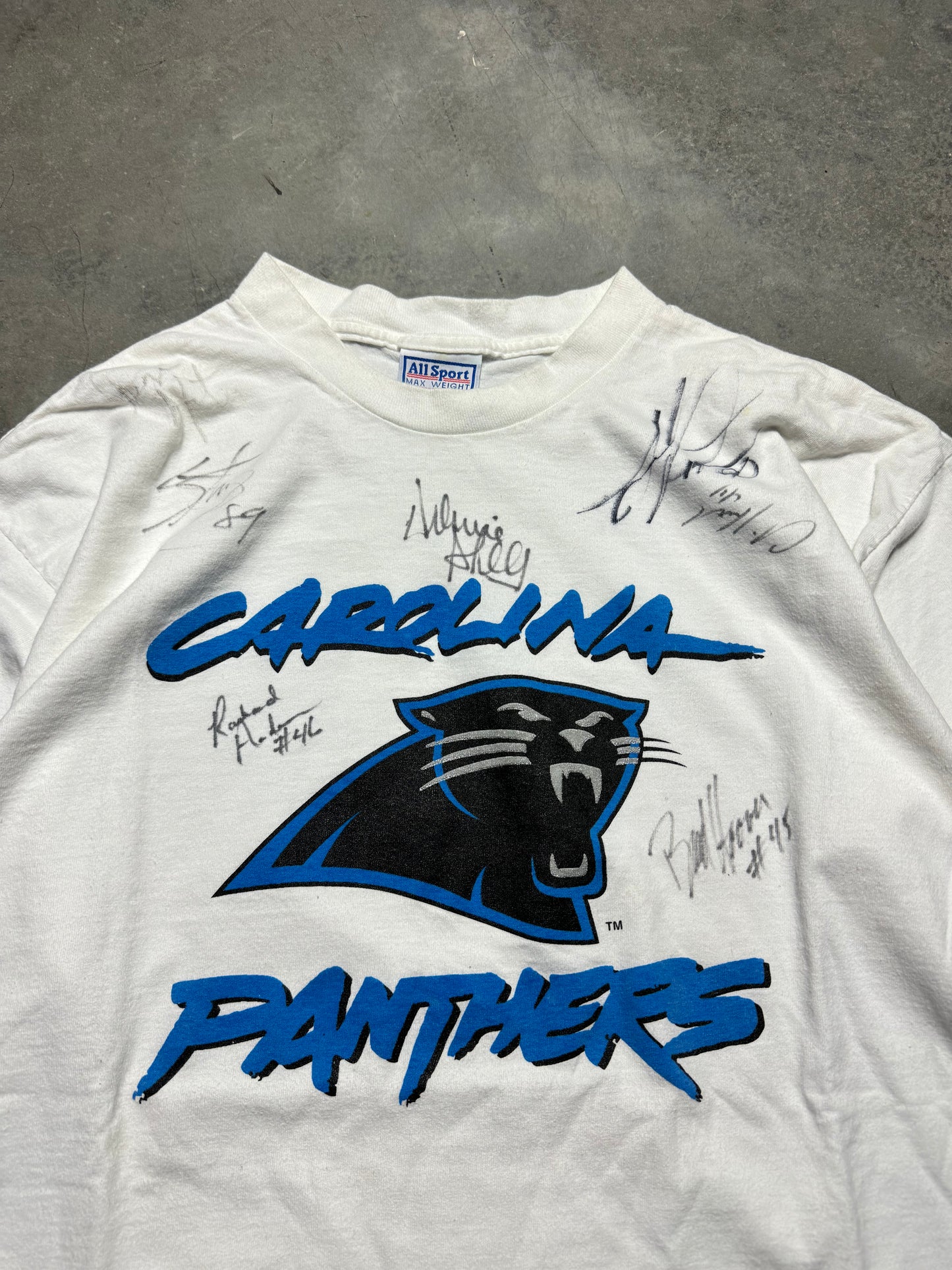 00’s Carolina Panthers Vintage White Cat Scratch Font Signed NFL Tee - Steve Smith, Julius Peppers, Brad Hoover (Large)