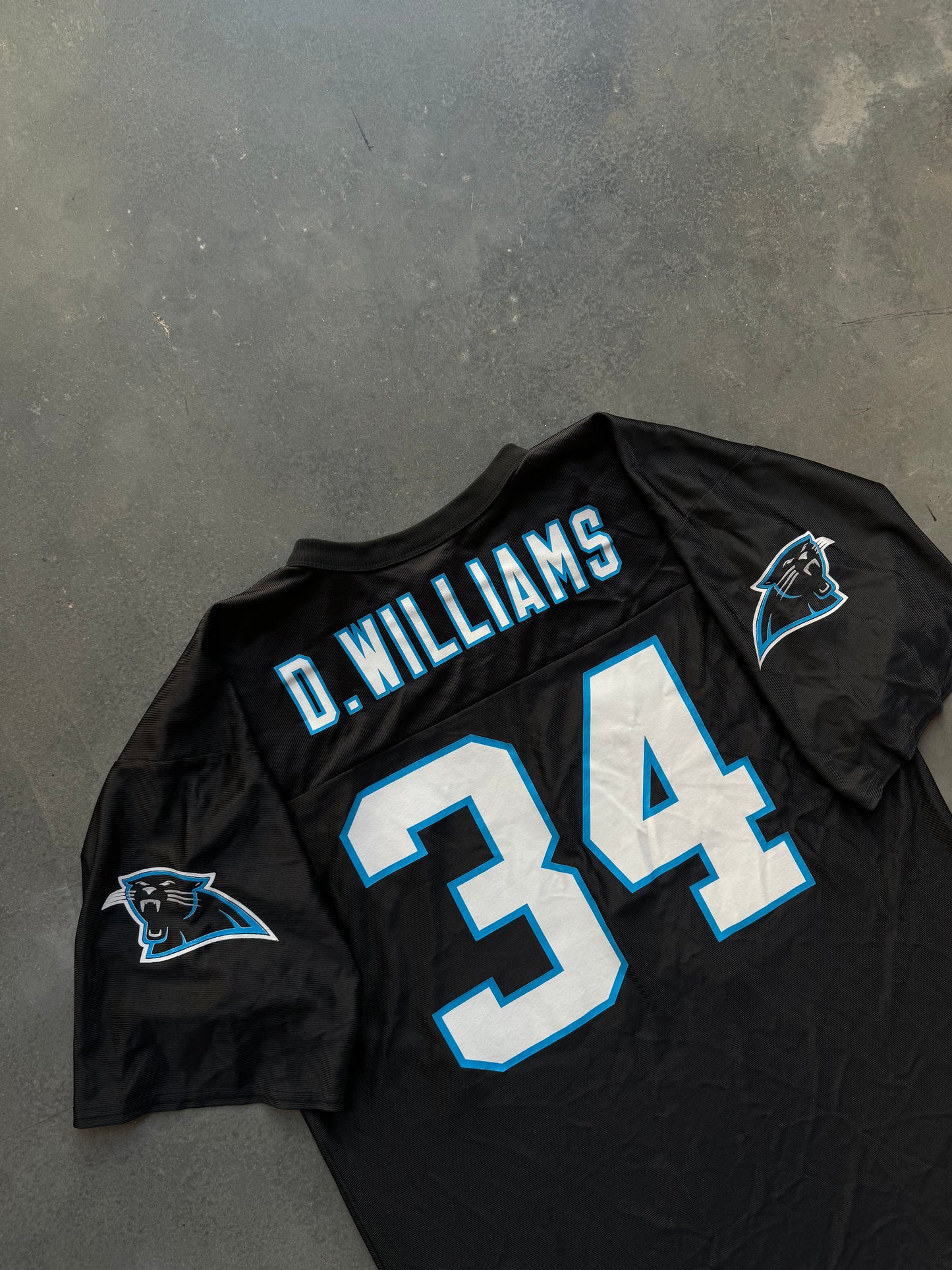 00’s Carolina Panthers DeAngelo Williams Vintage Black NFL Jersey (Large)