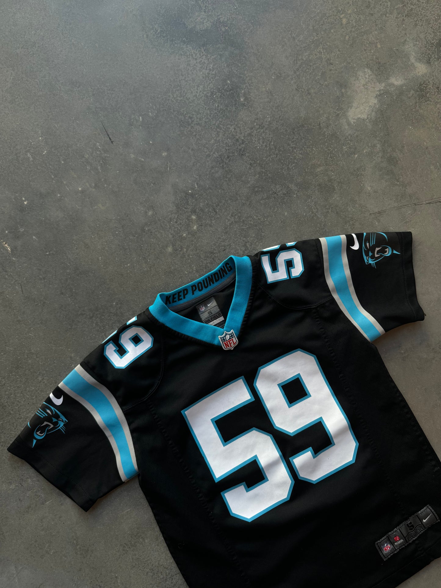 2016 Carolina Panthers Luke Kuechly Black Nike NFL Jersey (Youth Small)