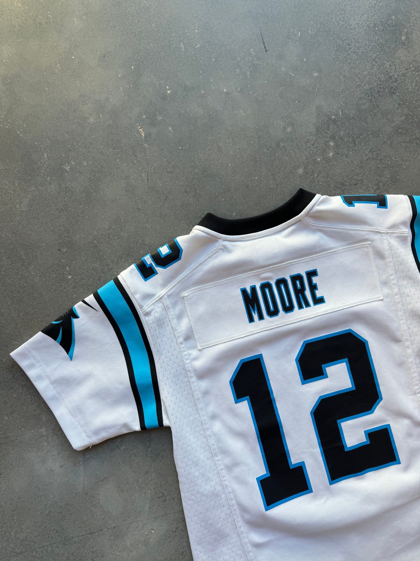 2018 Carolina Panthers D.J. Moore White Nike Rookie Season NFL Jersey (Youth Medium)