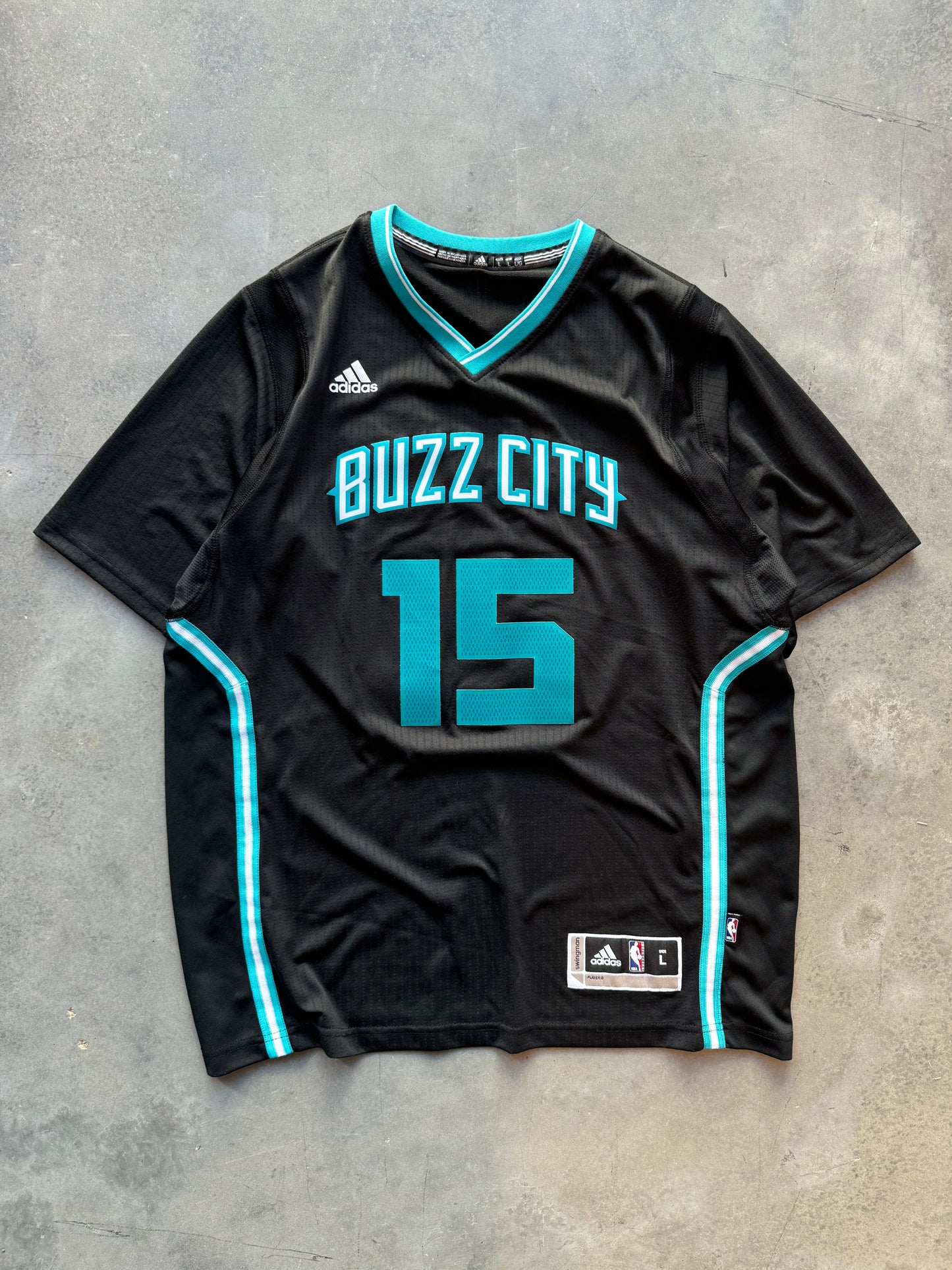 LR 2015 2016 Charlotte Hornets Kemba Walker Adidas Black Buzz City Sleeved NBA Jersey Large