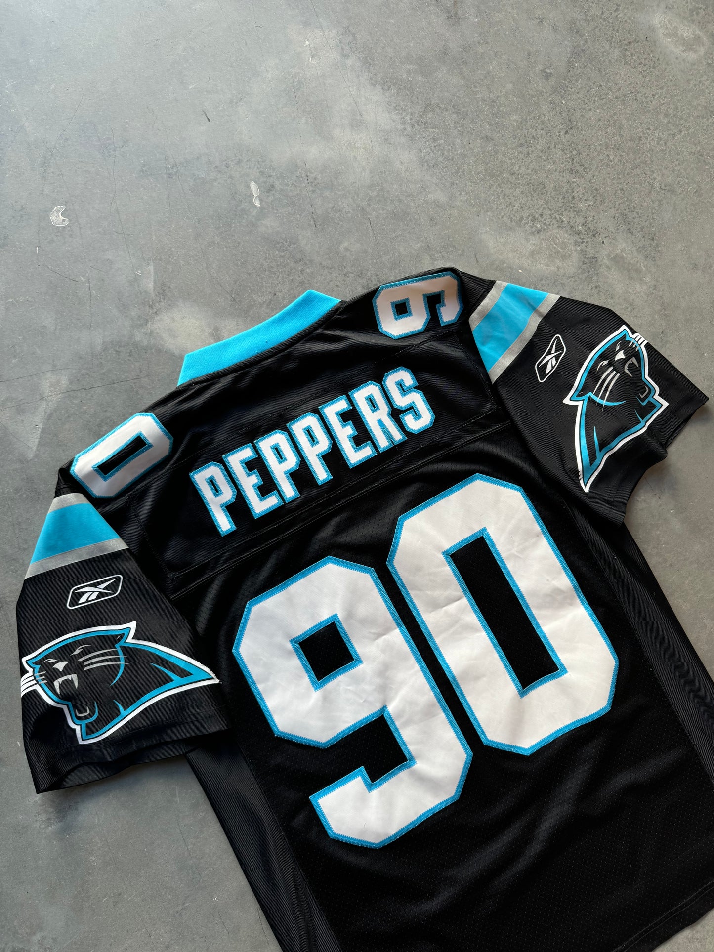 00’s Carolina Panthers Julius Peppers Vintage Black Reebok Swingman NFL Stitched Jersey (Medium)