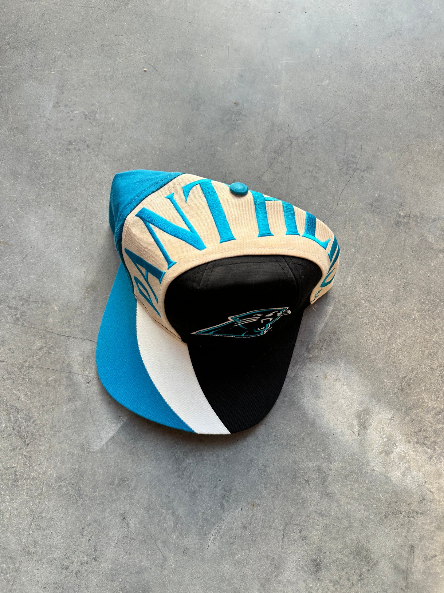 90’s Carolina Panthers Vintage Eastport Highway Embroidered NFL Snapback Hat (OSFA)