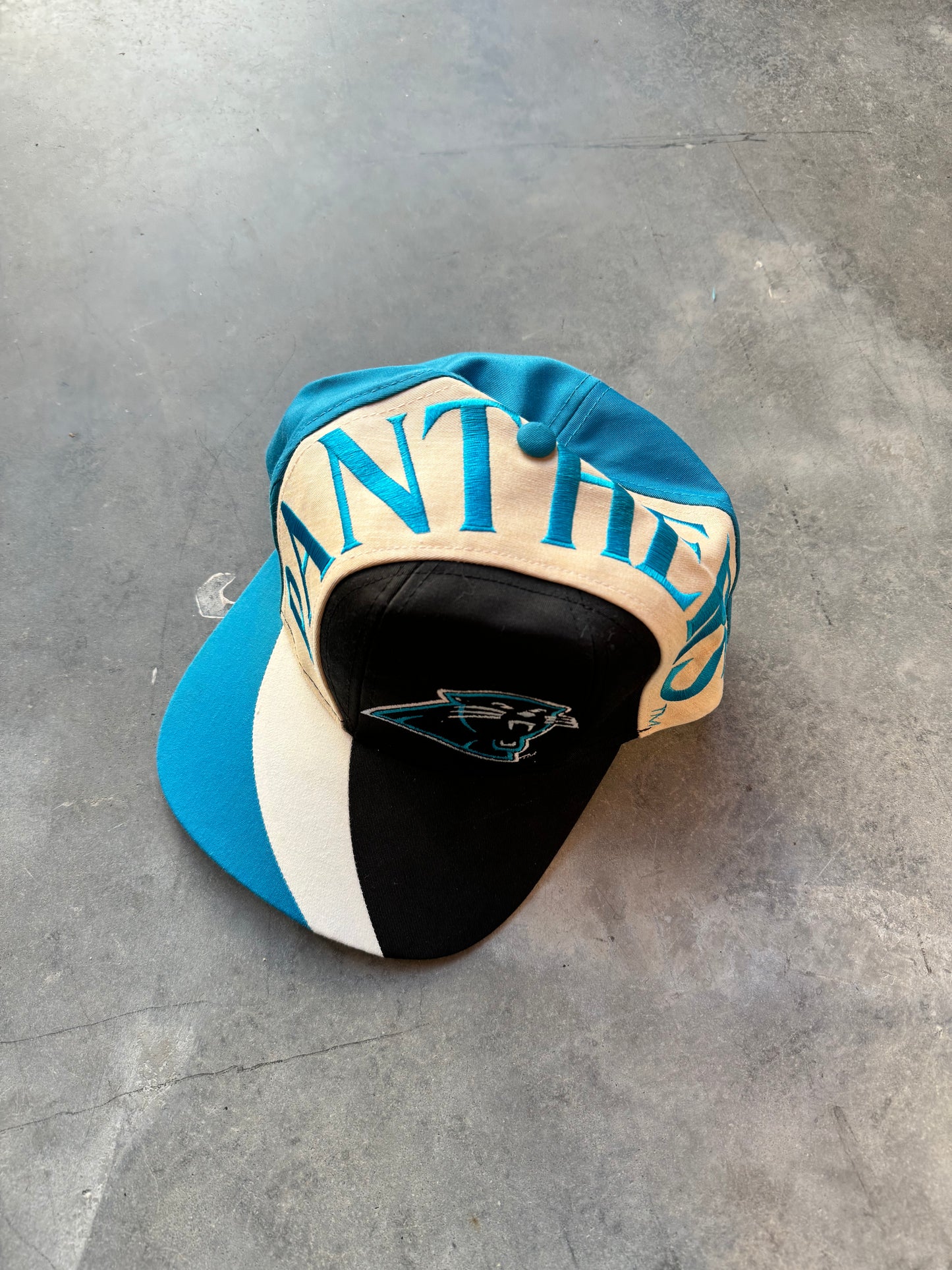 90’s Carolina Panthers Vintage Eastport Highway Embroidered NFL Snapback Hat (OSFA)