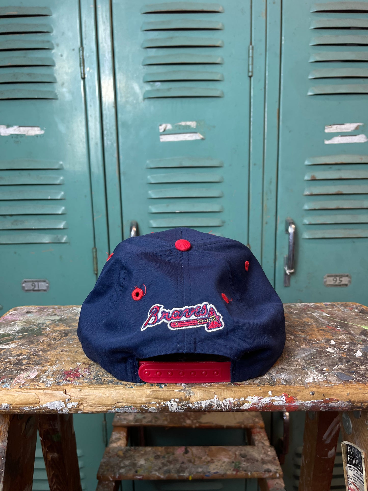 1993 Atlanta Braves x Bugs Bunny Looney Tunes Vintage MLB Snapback Hat (OSFA)