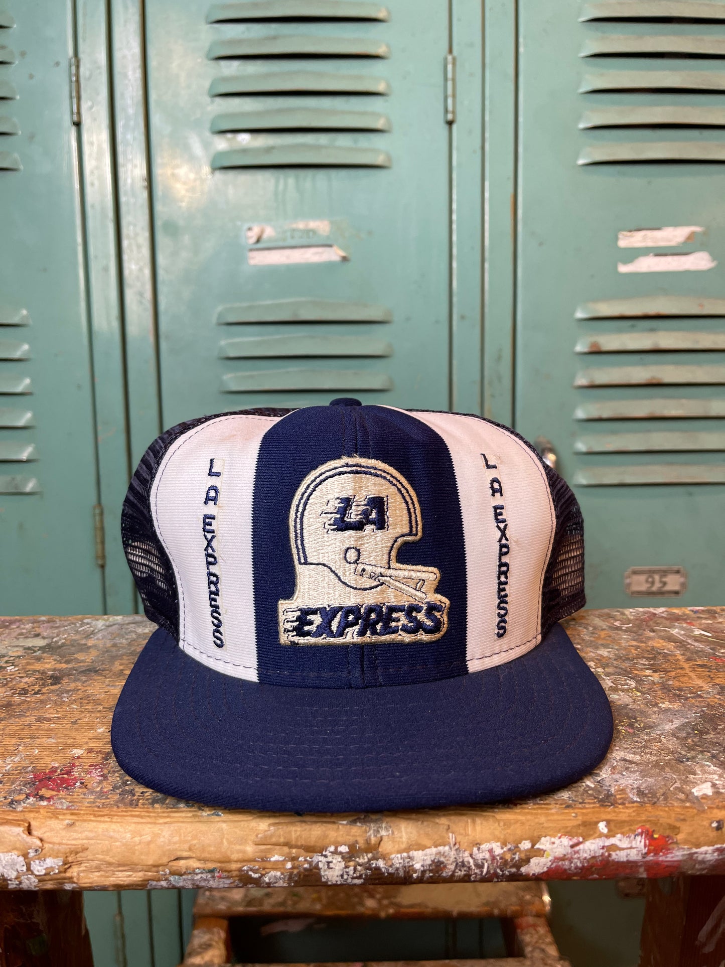 80’s Los Angeles Express Vintage USFL Vintage Football Trucker Style Snapback Hat (OSFA)