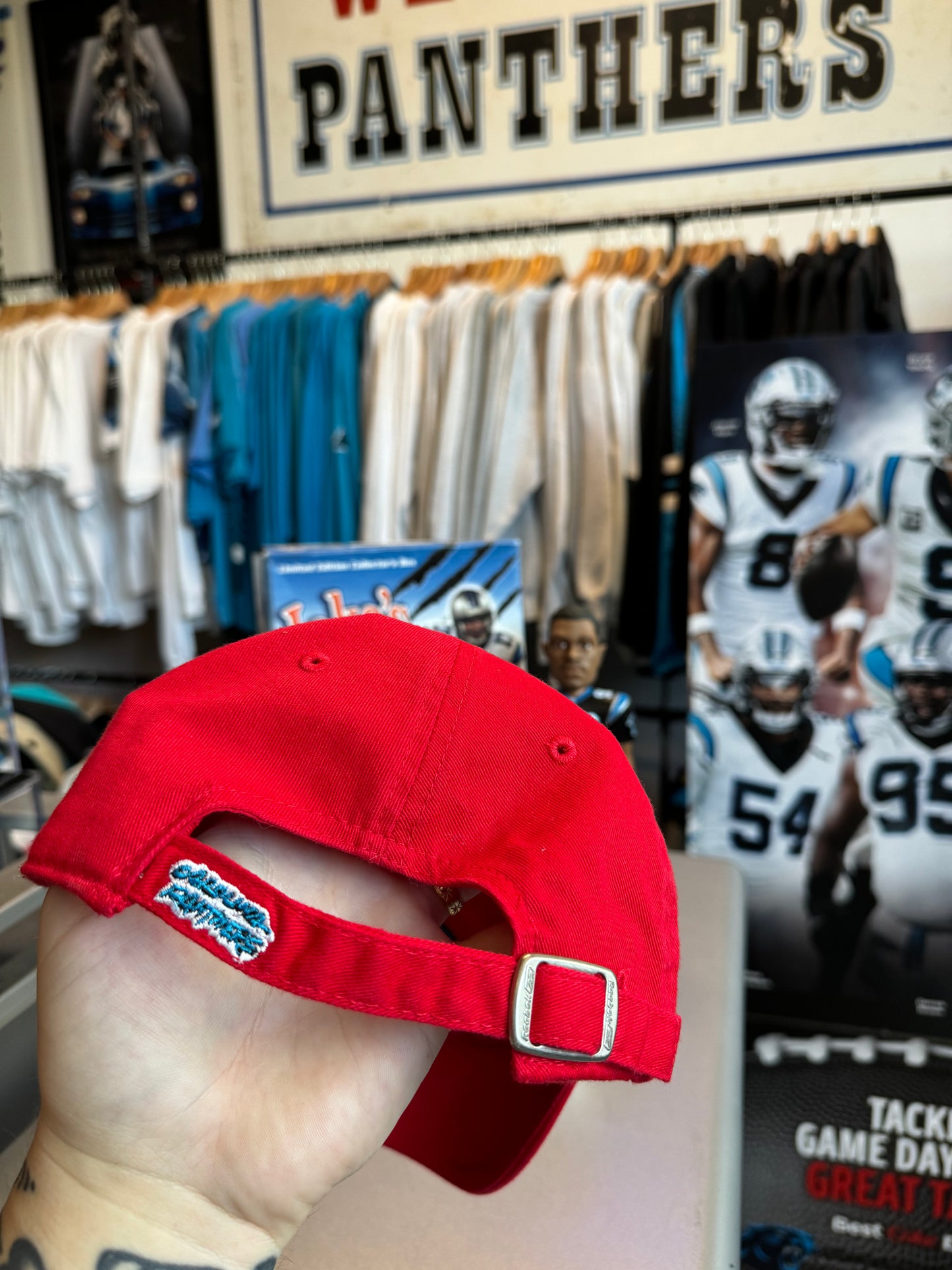 00’s Carolina Panthers Vintage Red Reebok Oval Logo NFL Strapback Hat (OSFA)