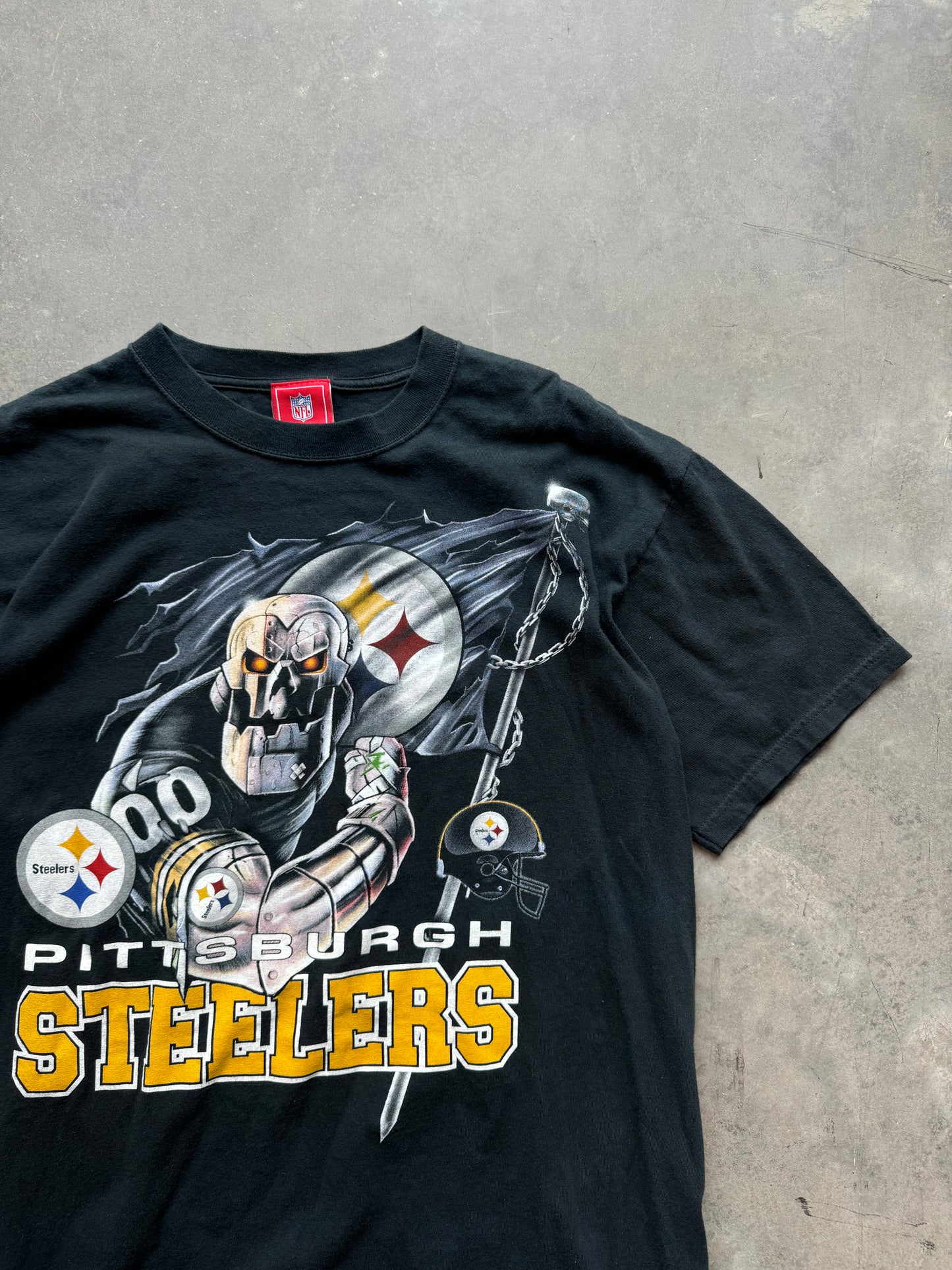 00’s Pittsburgh Steelers Vintage Steel Monster NFL Tee (Large)