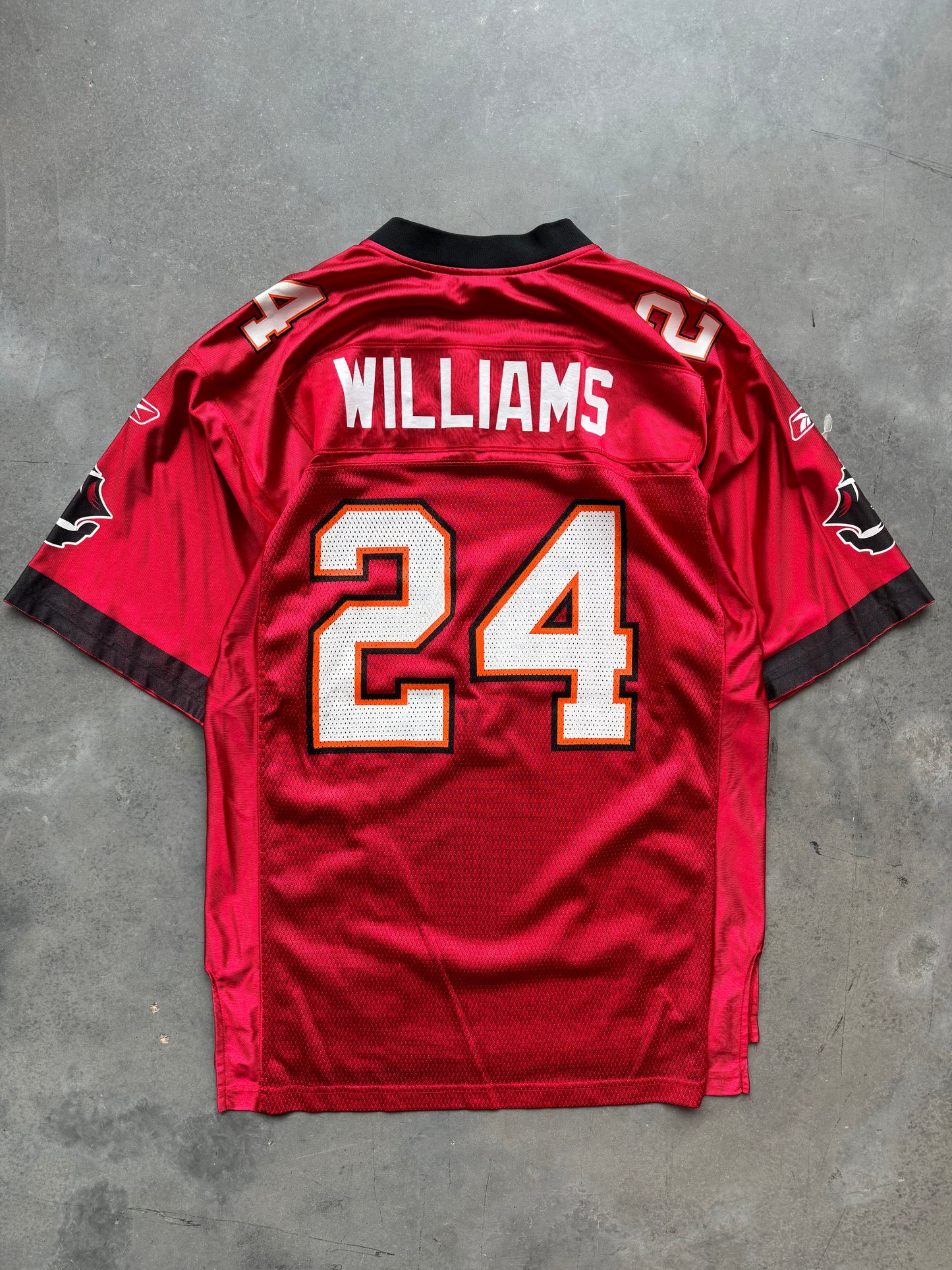 00’s Tampa Bay Buccaneers Cadillac Williams Vintage Red Reebok NFL Jersey (Medium)