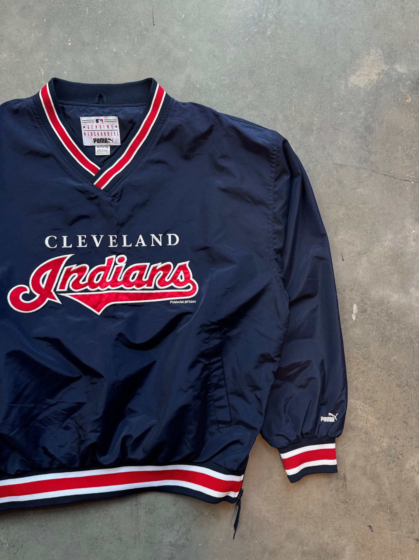 2000 Cleveland Indians Vintage Navy Puma Script Nylon MLB Pullover (XL)