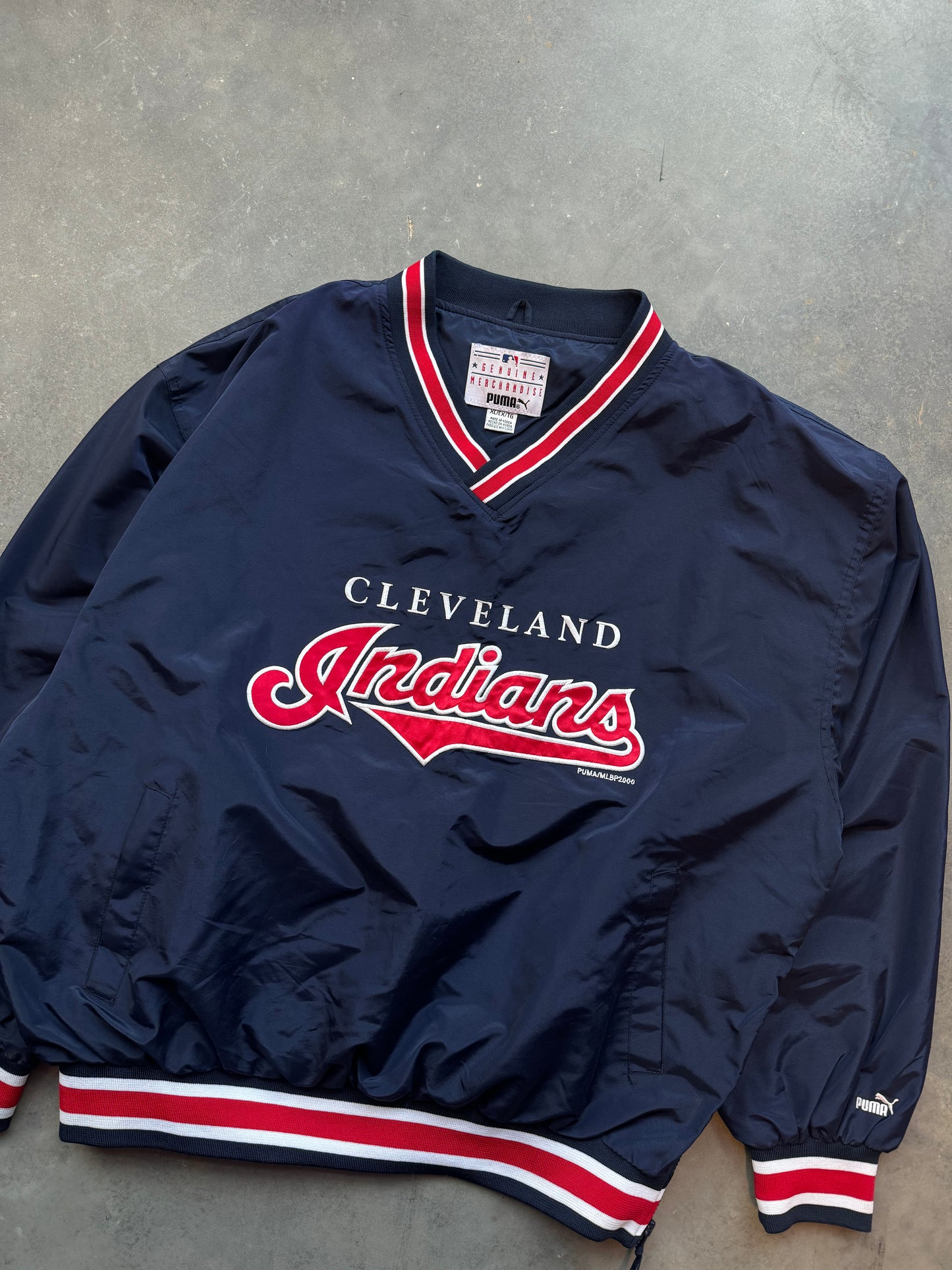 2000 Cleveland Indians Vintage Navy Puma Script Nylon MLB Pullover (XL)