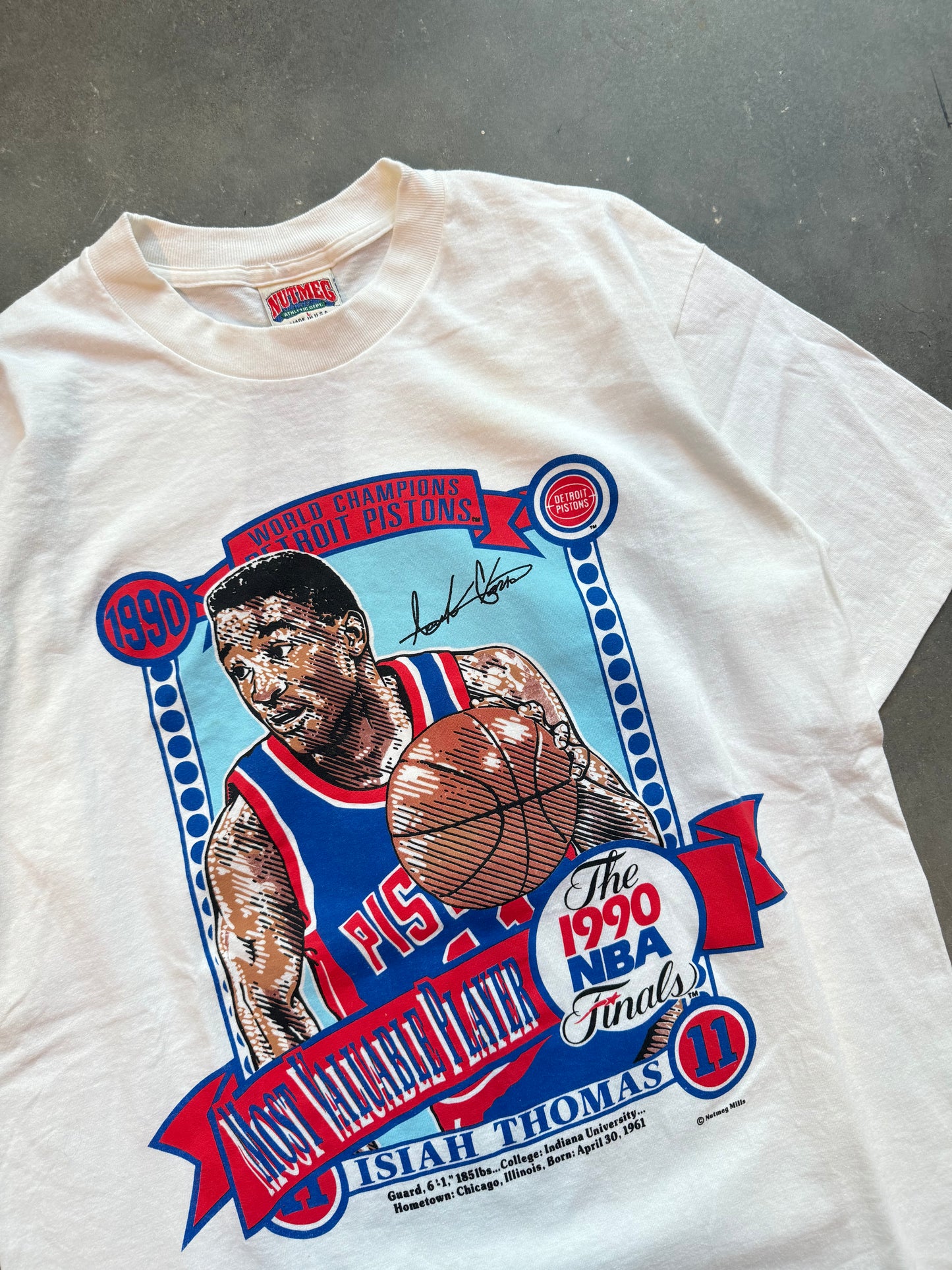 1990 Detroit Pistons Isiah Thomas Vintage Nutmeg Mills NBA Player Tee (Large)