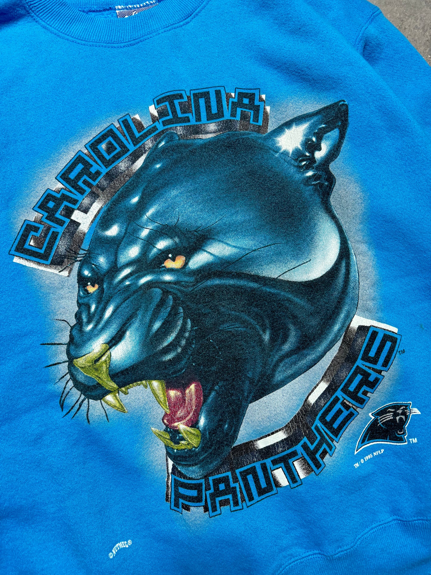 1995 Carolina Panthers Vintage Electric Blue Nutmeg Mills Chrome Style Big Face Cat NFL Crewneck (XL)