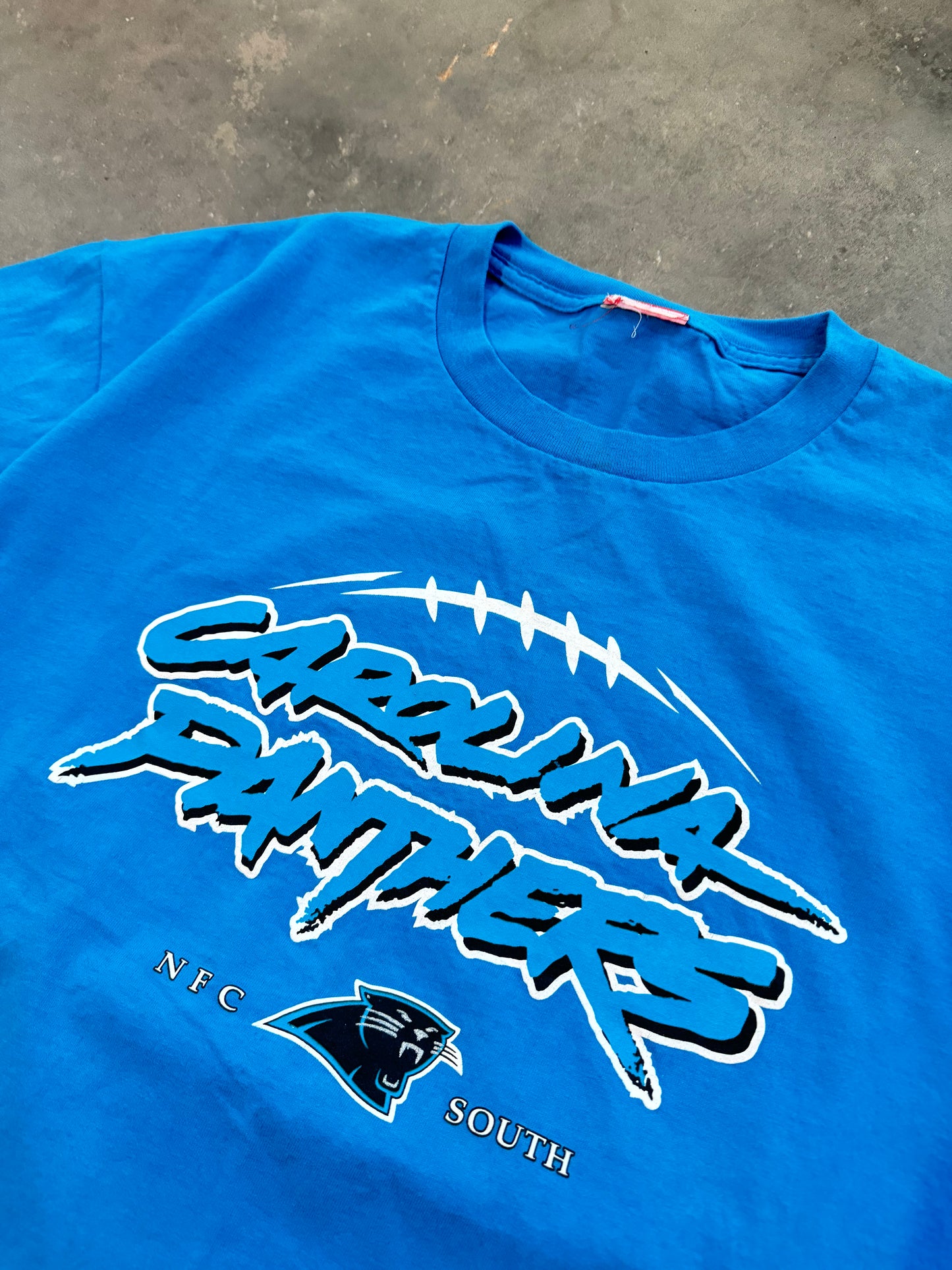 00’s Carolina Panthers Vintage Electric Blue Cat Scratch Font NFL Tee (XL)