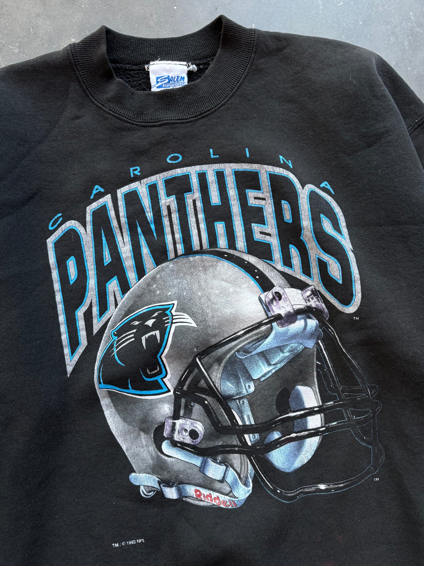 1993 Carolina Panthers Vintage Salem Sportswear Heavyweight Helmet Graphic NFL Crewneck (Large)