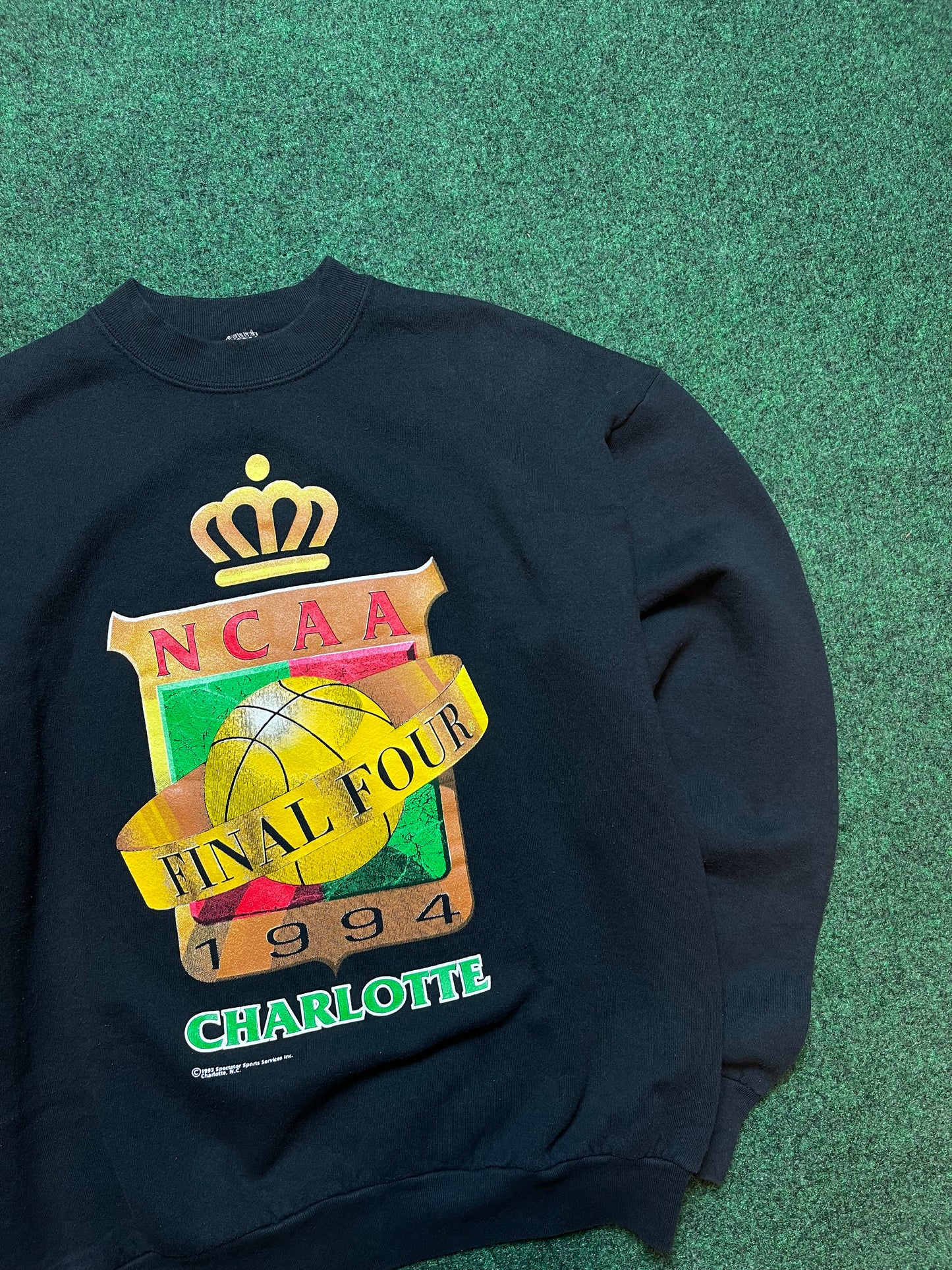 1994 Charlotte NCAA Final Four Vintage Big Logo College Basketball Crewneck (Large)