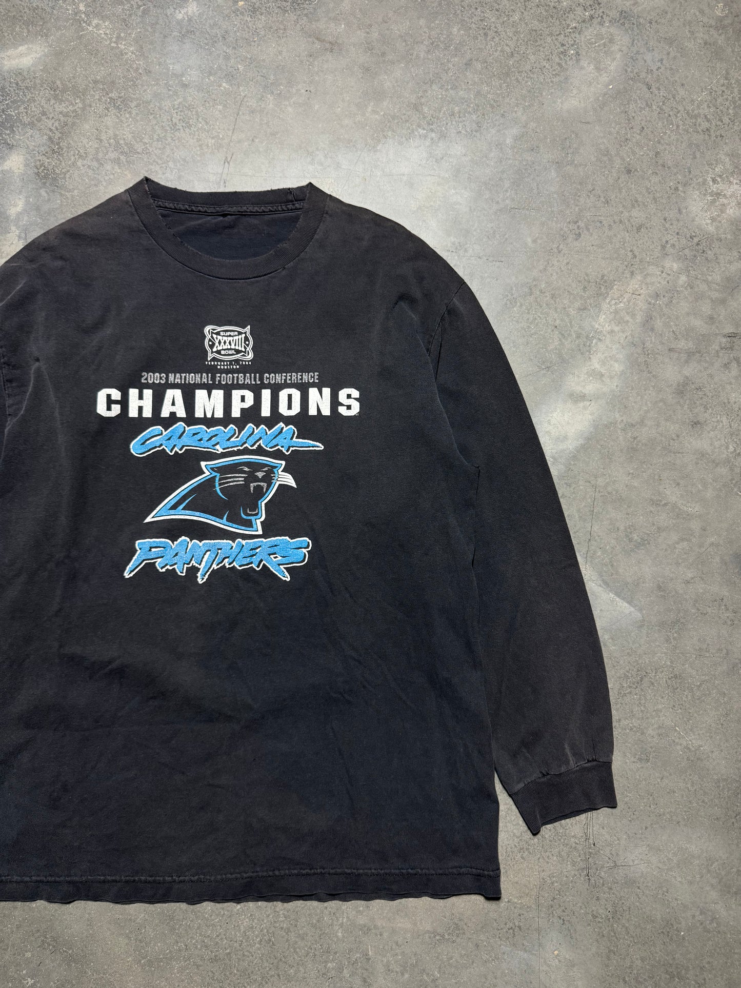 2003 Carolina Panthers NFC Champions Vintage Faded Super Bowl XXXVIII Longsleeve NFL Tee (Large)