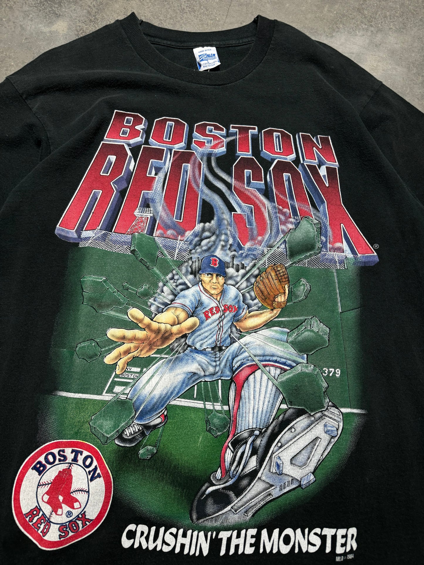 1994 Boston Red Sox Vintage Salem Sportswear “Crushin’ The Monster” MLB Caricature Tee (Large)