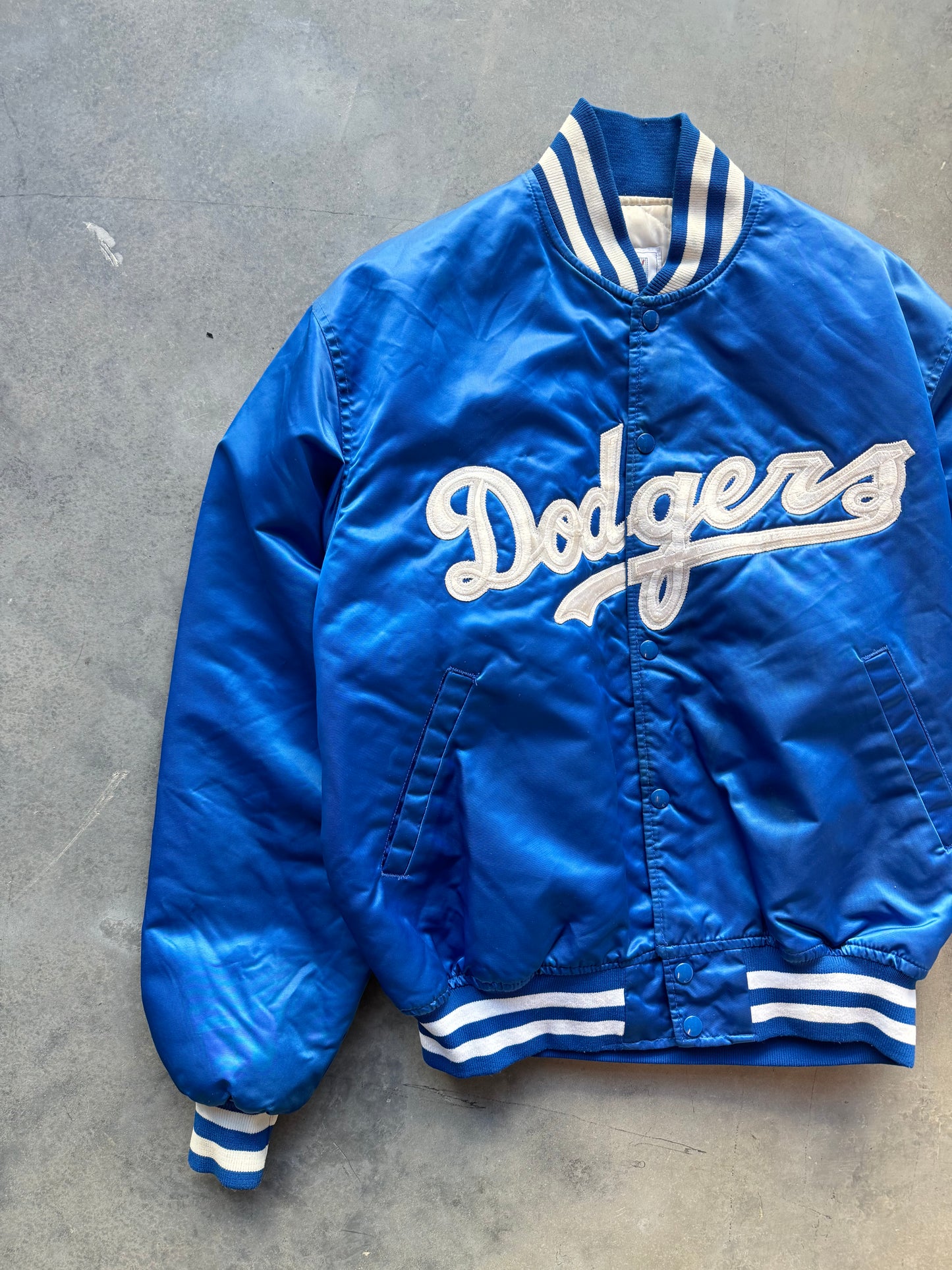 90’s Los Angeles Dodgers Vintage Starter MLB Script Spellout Satin Jacket (XL)