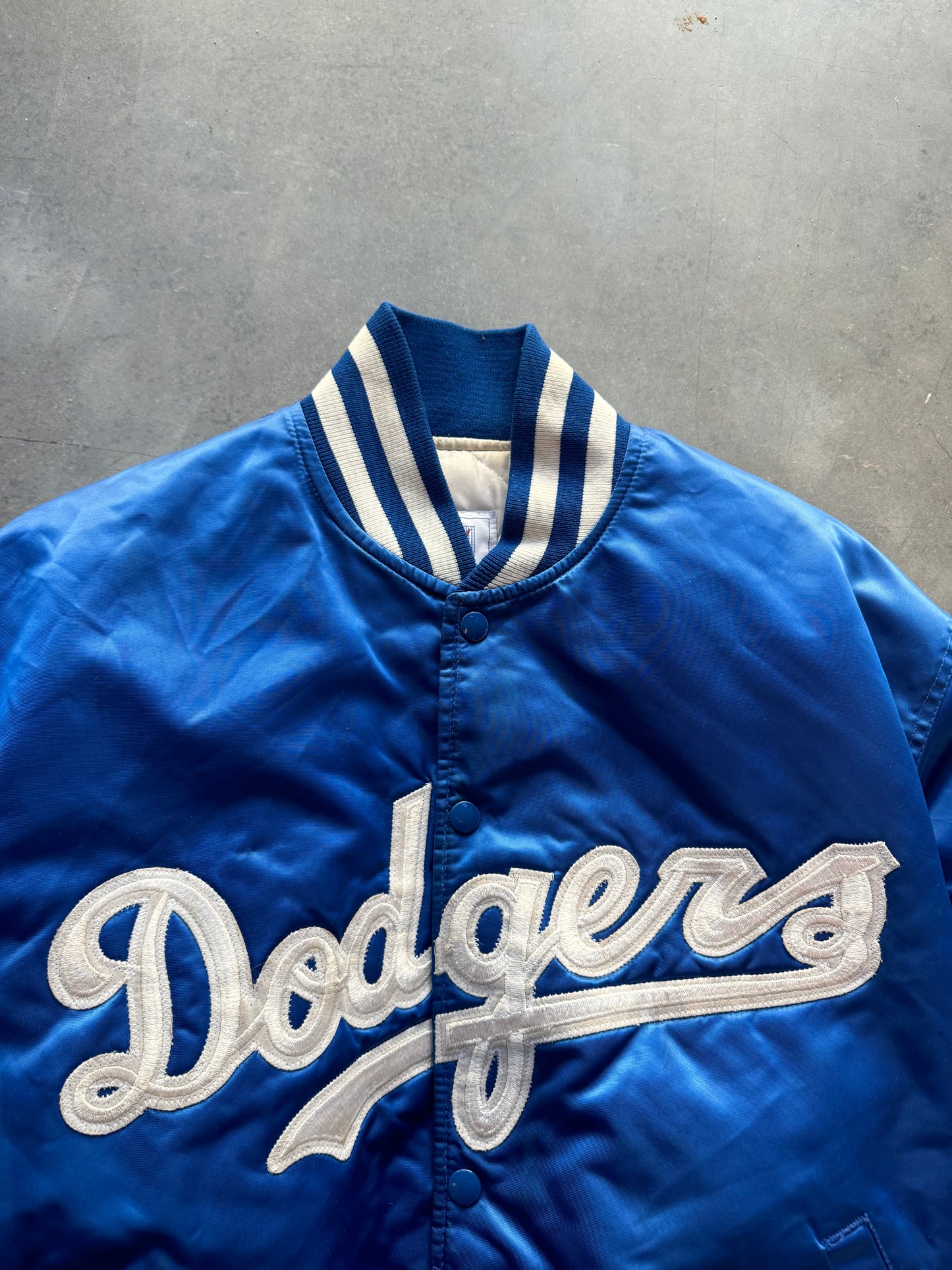 90’s Los Angeles Dodgers Vintage Starter MLB Script Spellout Satin Jacket (XL)