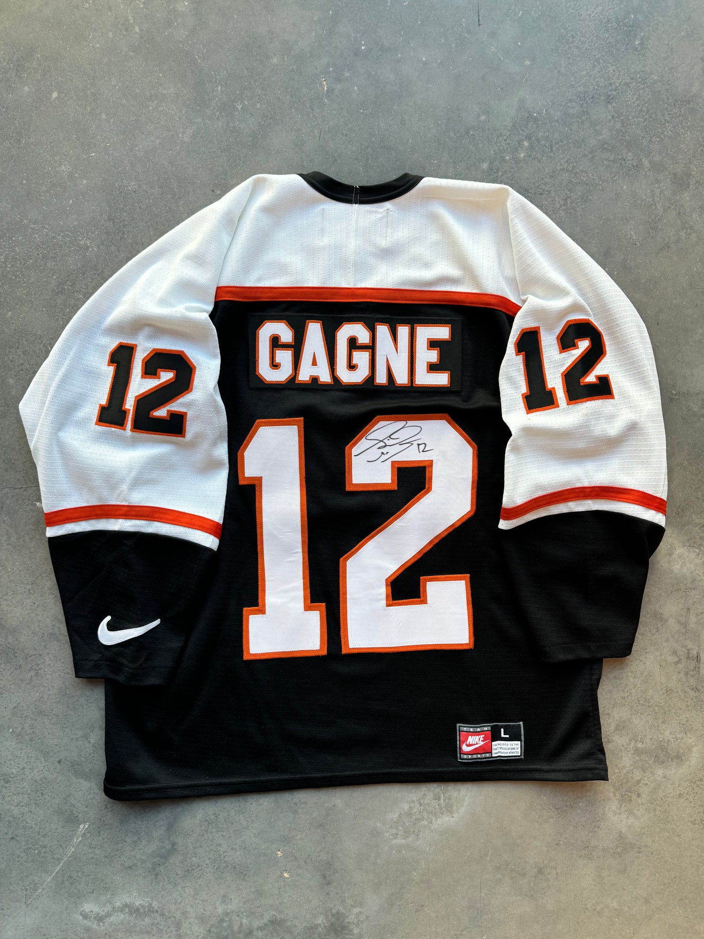 90’s Philadelphia Flyers Simon Gagné Vintage Nike Signed NHL Hockey Jersey (Large)