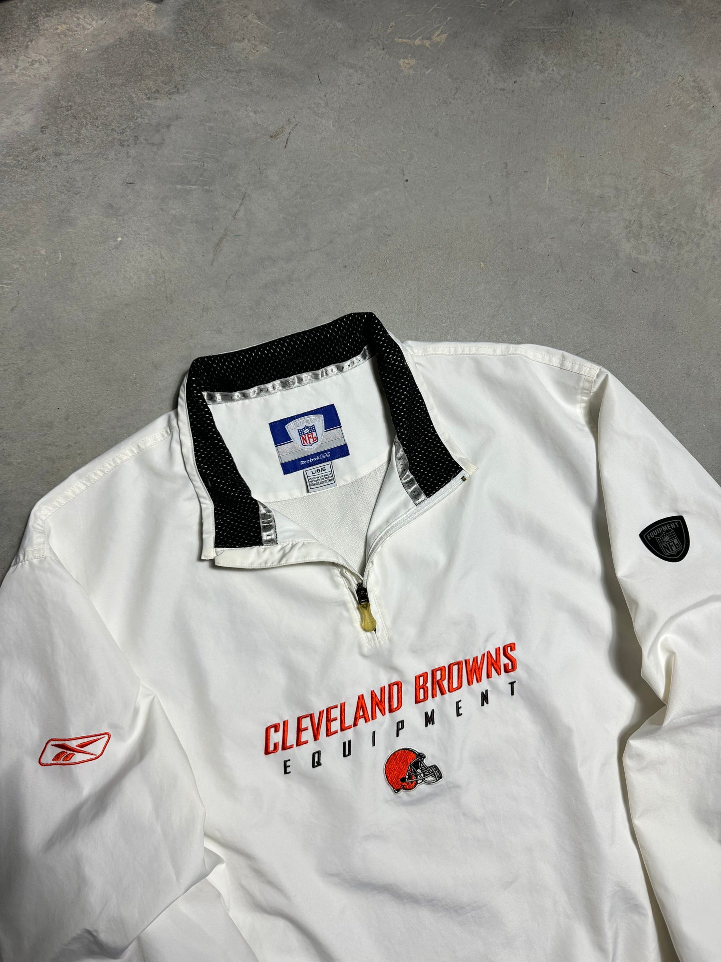 00’s Cleveland Browns Vintage White Reebok NFL Equipment Half Zip Nylon Pullover (Large)