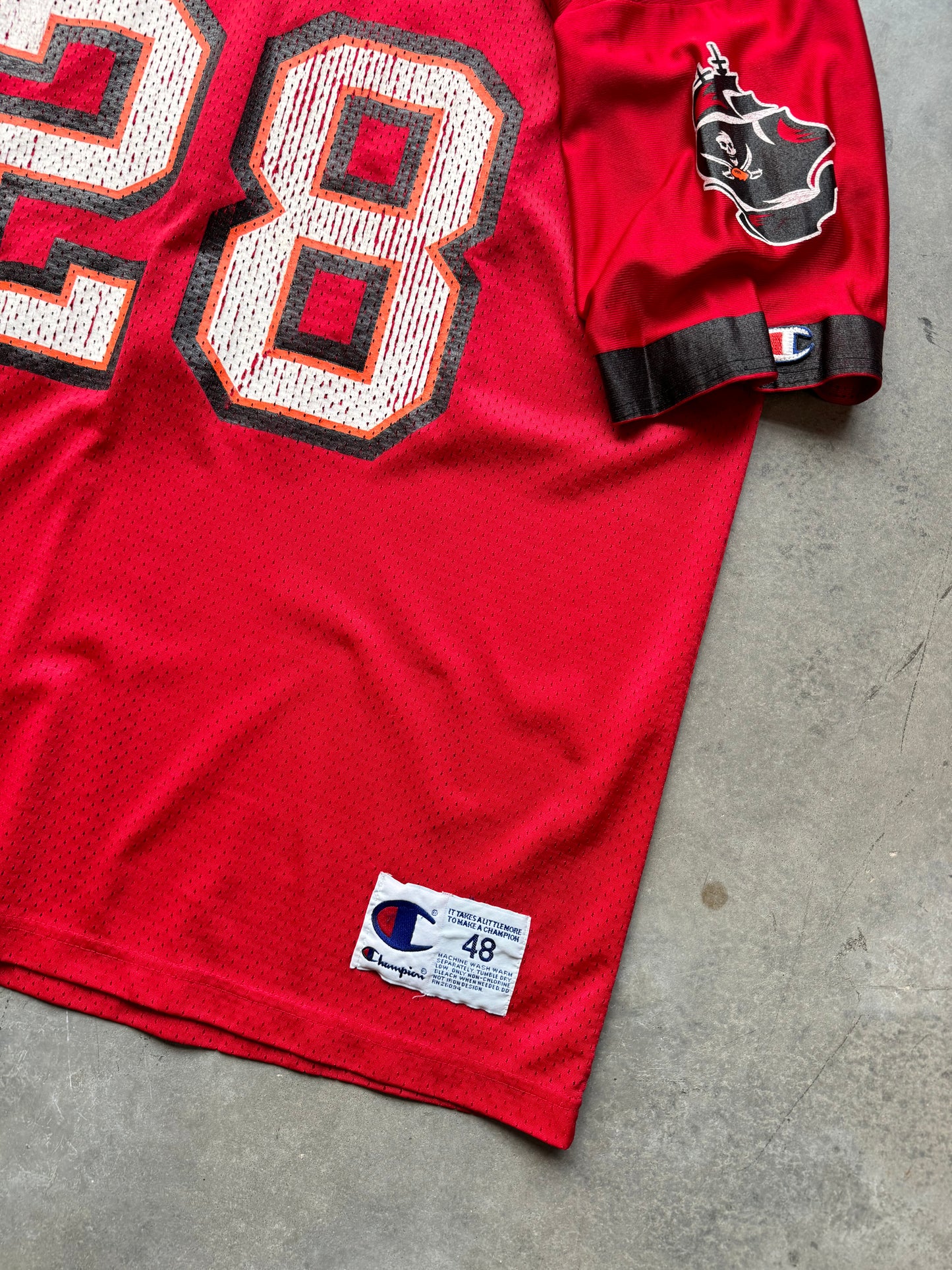 90’s Tampa Bay Buccaneers Warrick Dunn Vintage Champion NFL Jersey (48/XL)
