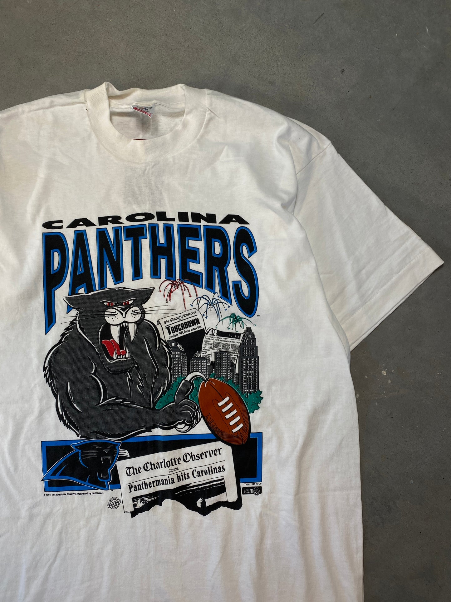 1993 Carolina Panthers “Panthermania Hits Carolinas” Vintage NFL Tee - Deadstock (XL)