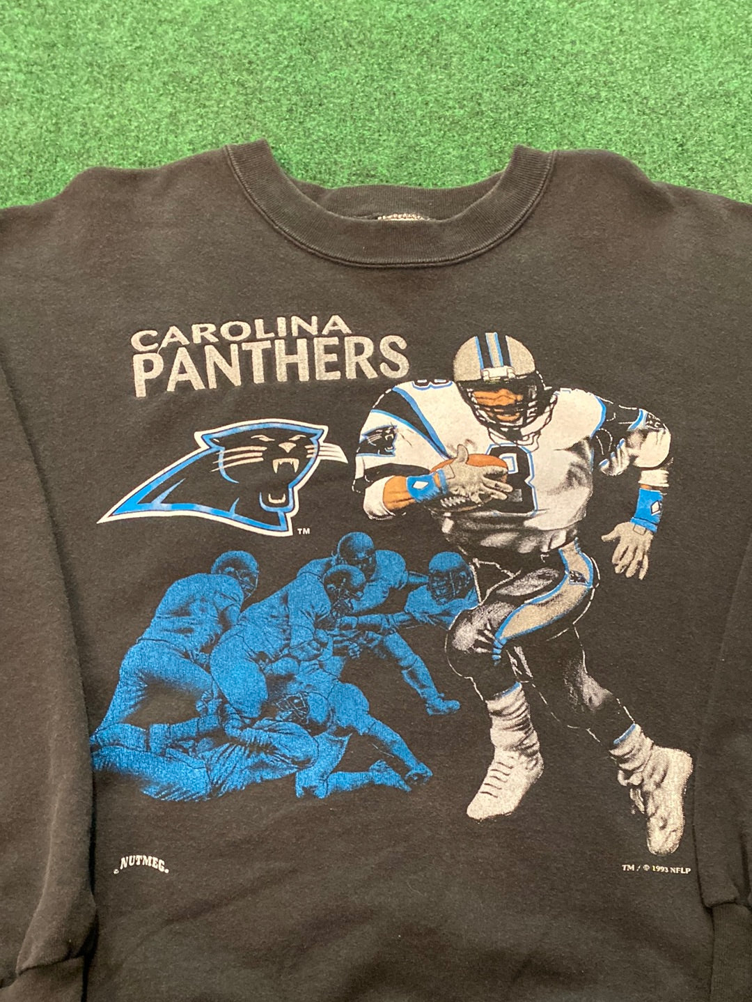 1993 Black Faded Carolina Panthers Embroidered NFL Vintage Crewneck Sweatshirt (Large)