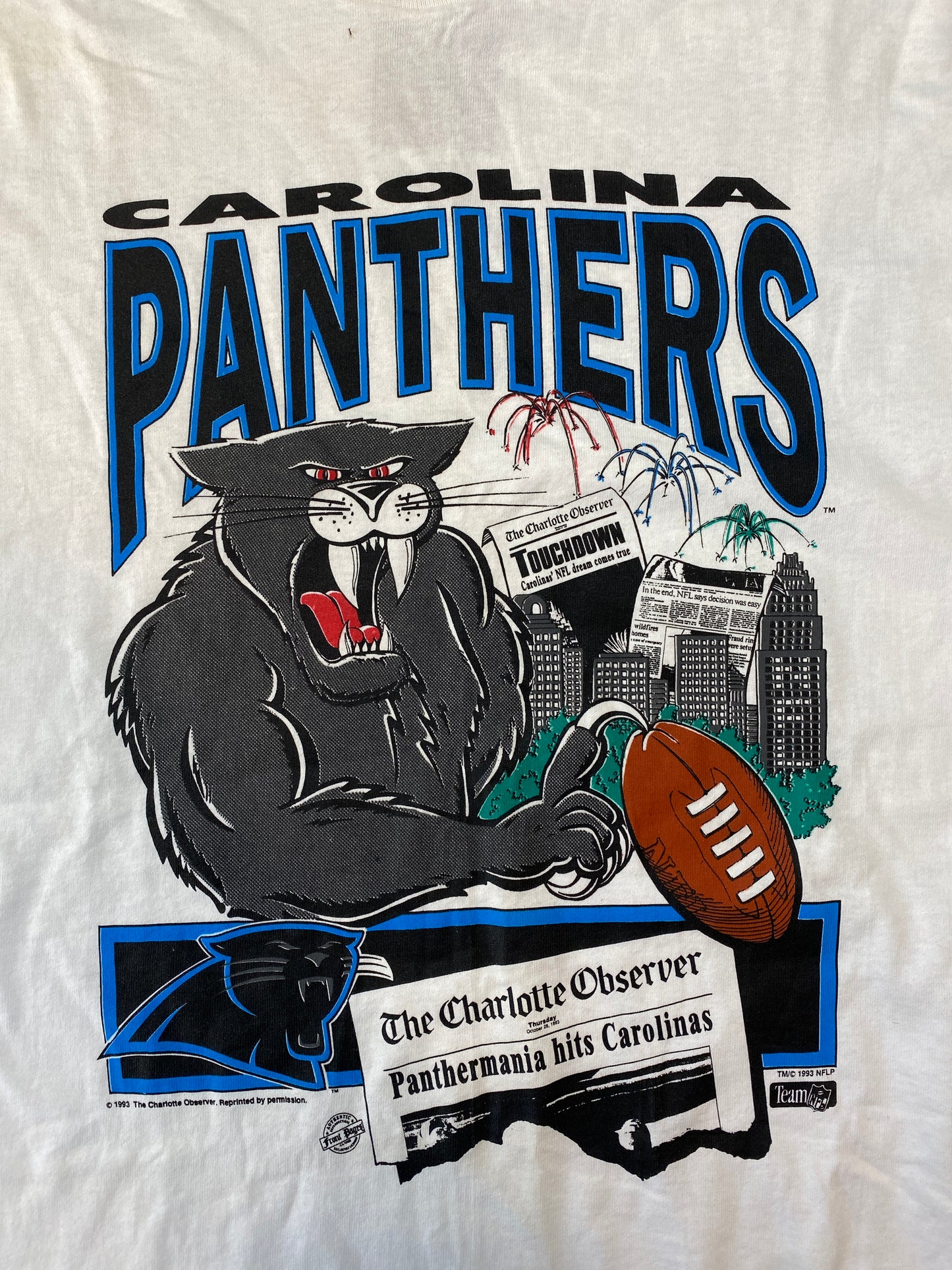 1993 Carolina Panthers “Panthermania Hits Carolinas” Vintage NFL Tee - Deadstock (XL)